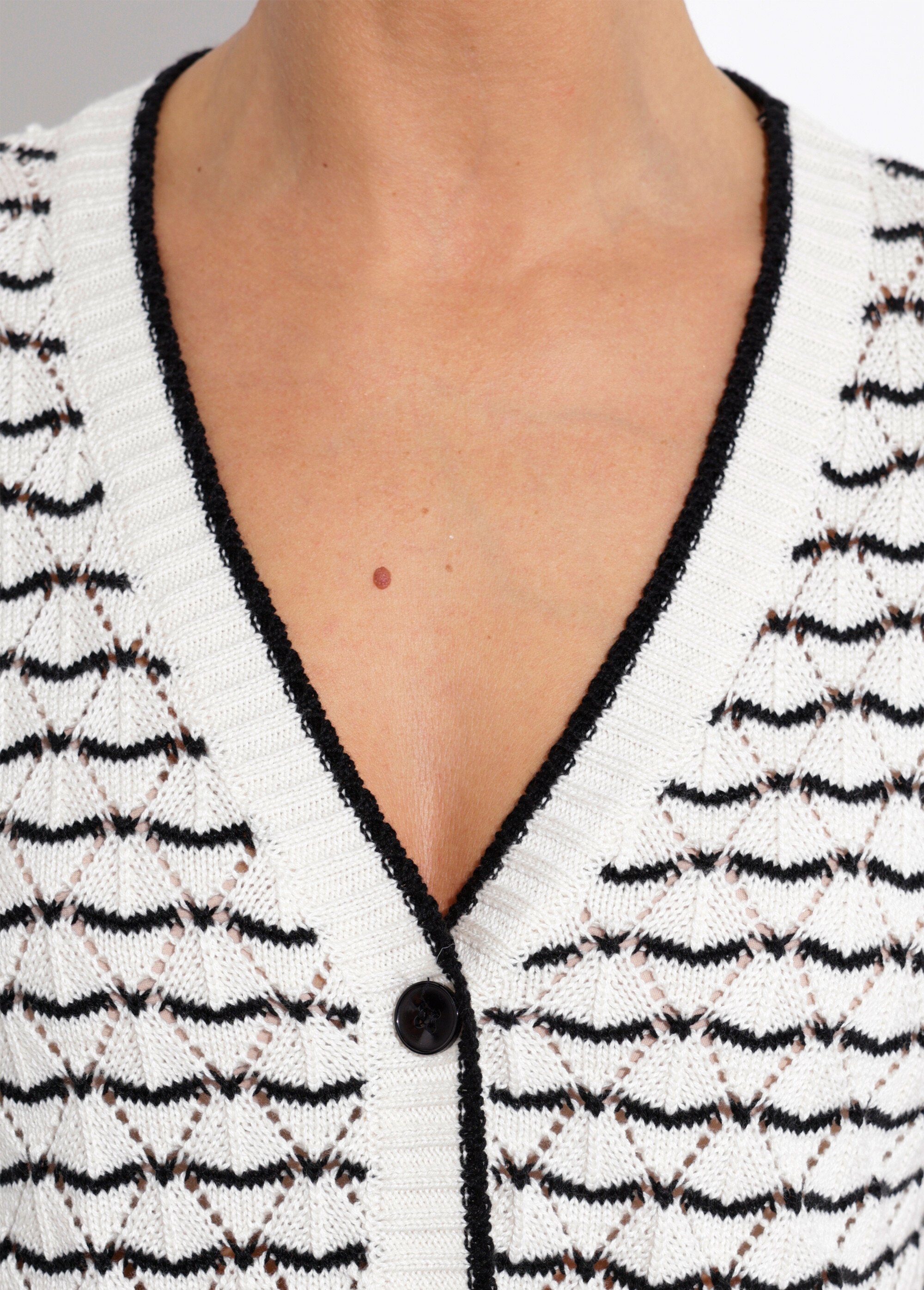 Gilet rayé ajouré V boutonné manches courtes Femme ECRU ET NOIR MALIN DE1