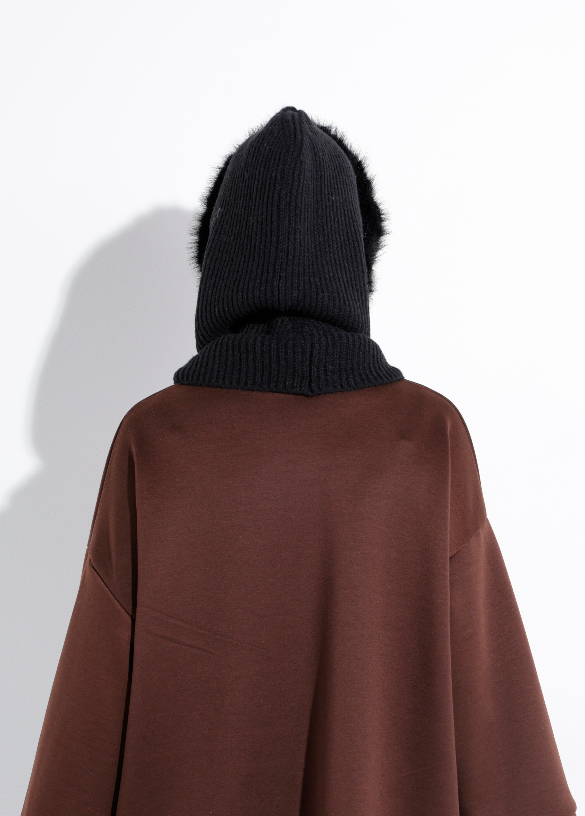 Cagoule en maille, bord fourrure