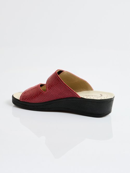 Mules scratchées grande largeur cuir Femme Rouge OBERLAN DO1