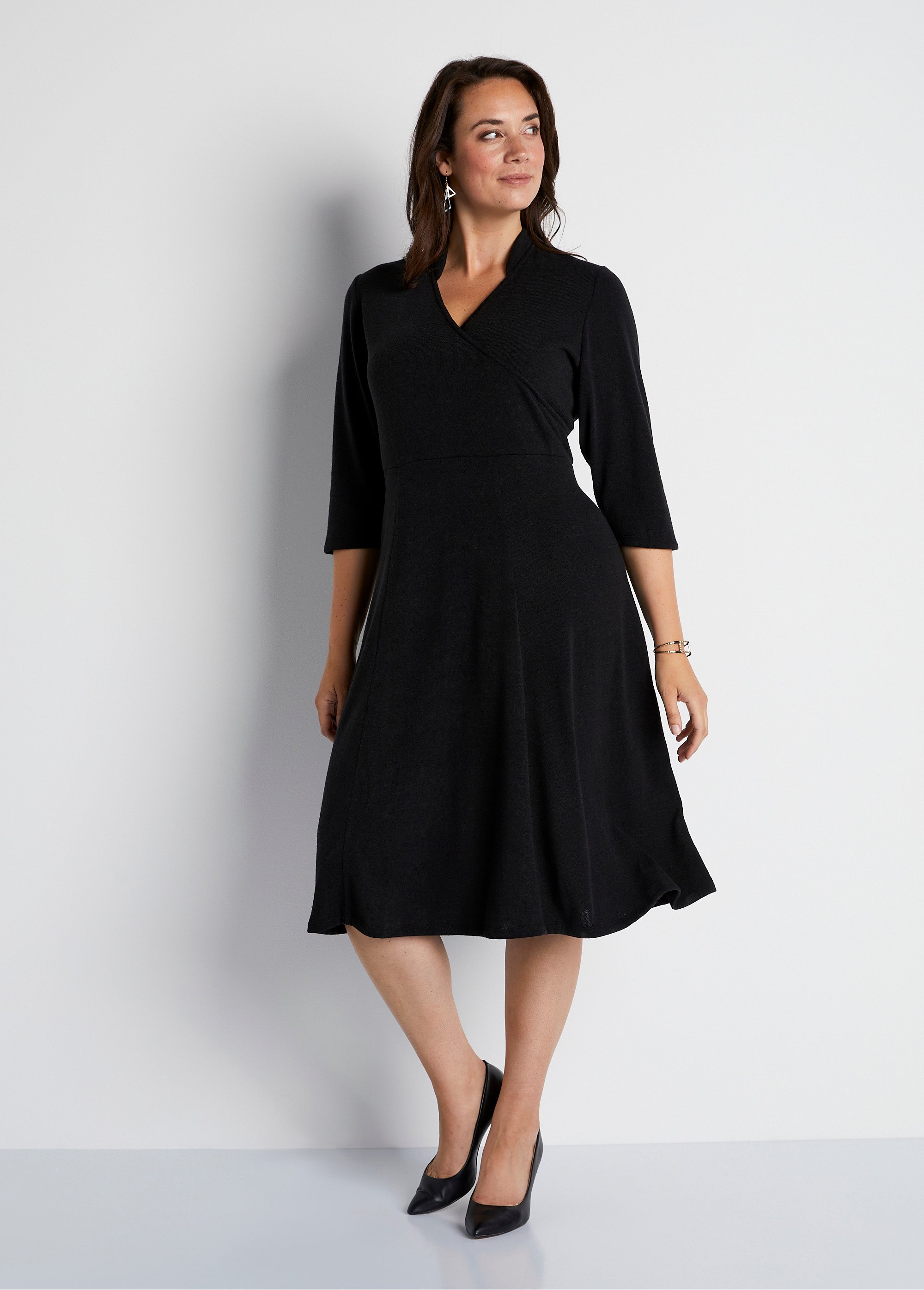 Robe courte cache-coeur manches 3/4