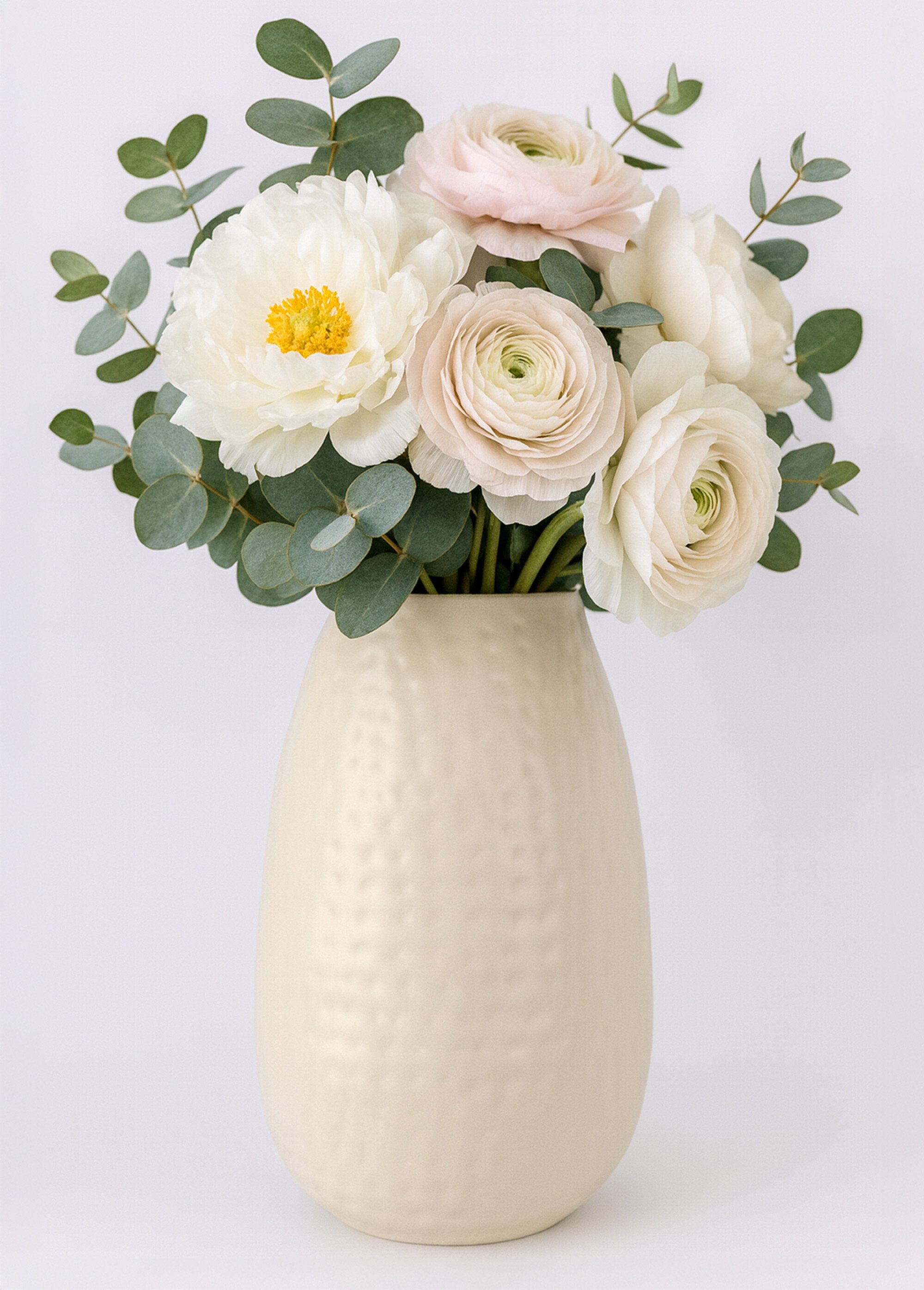 Vase ovale en céramique aspect martelé Beige KP-A65005940 DE1