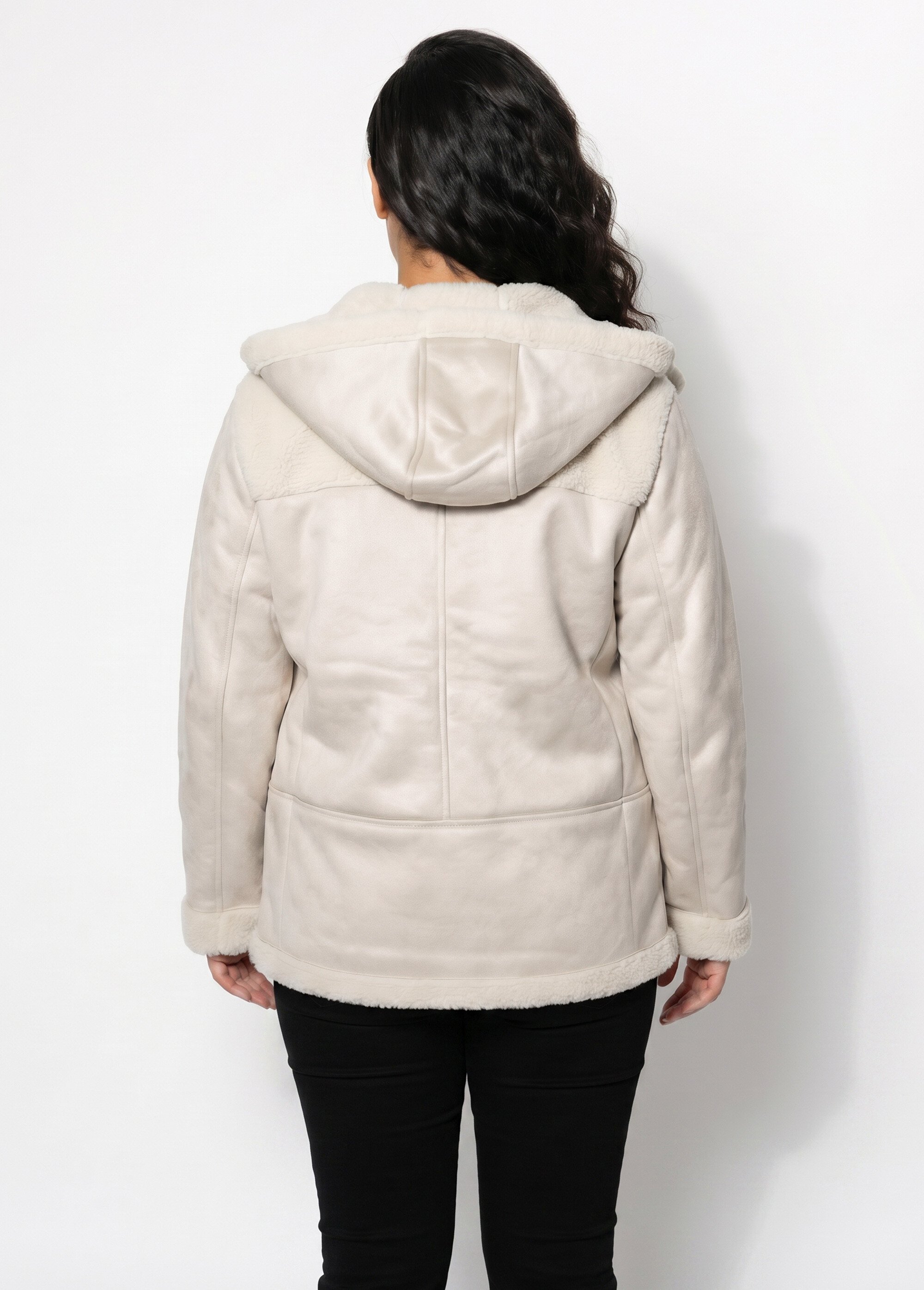 Manteau façon peau lainée à capuche