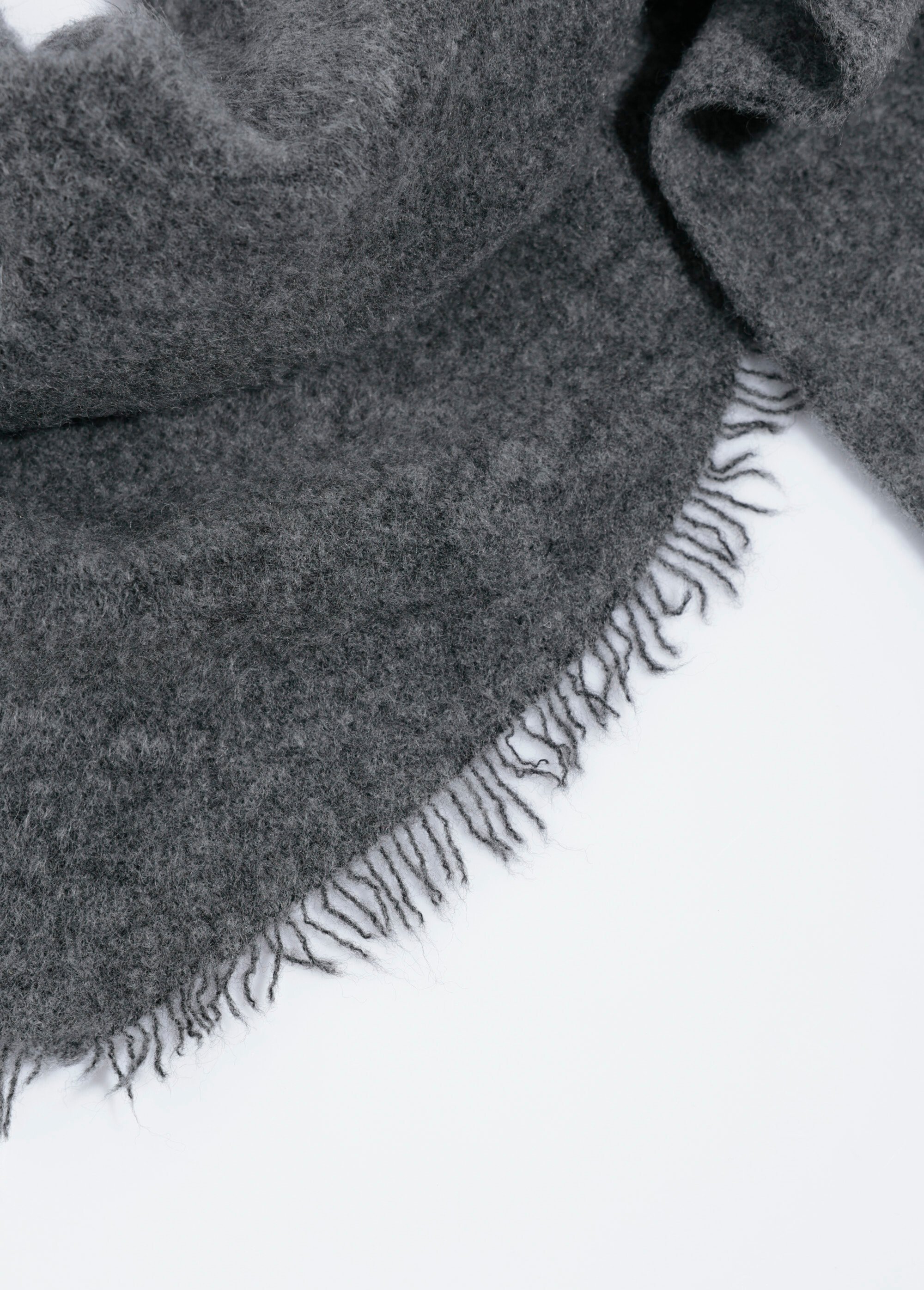 Echarpe triangle maille et fines franges Femme Gris JUB002 DE1