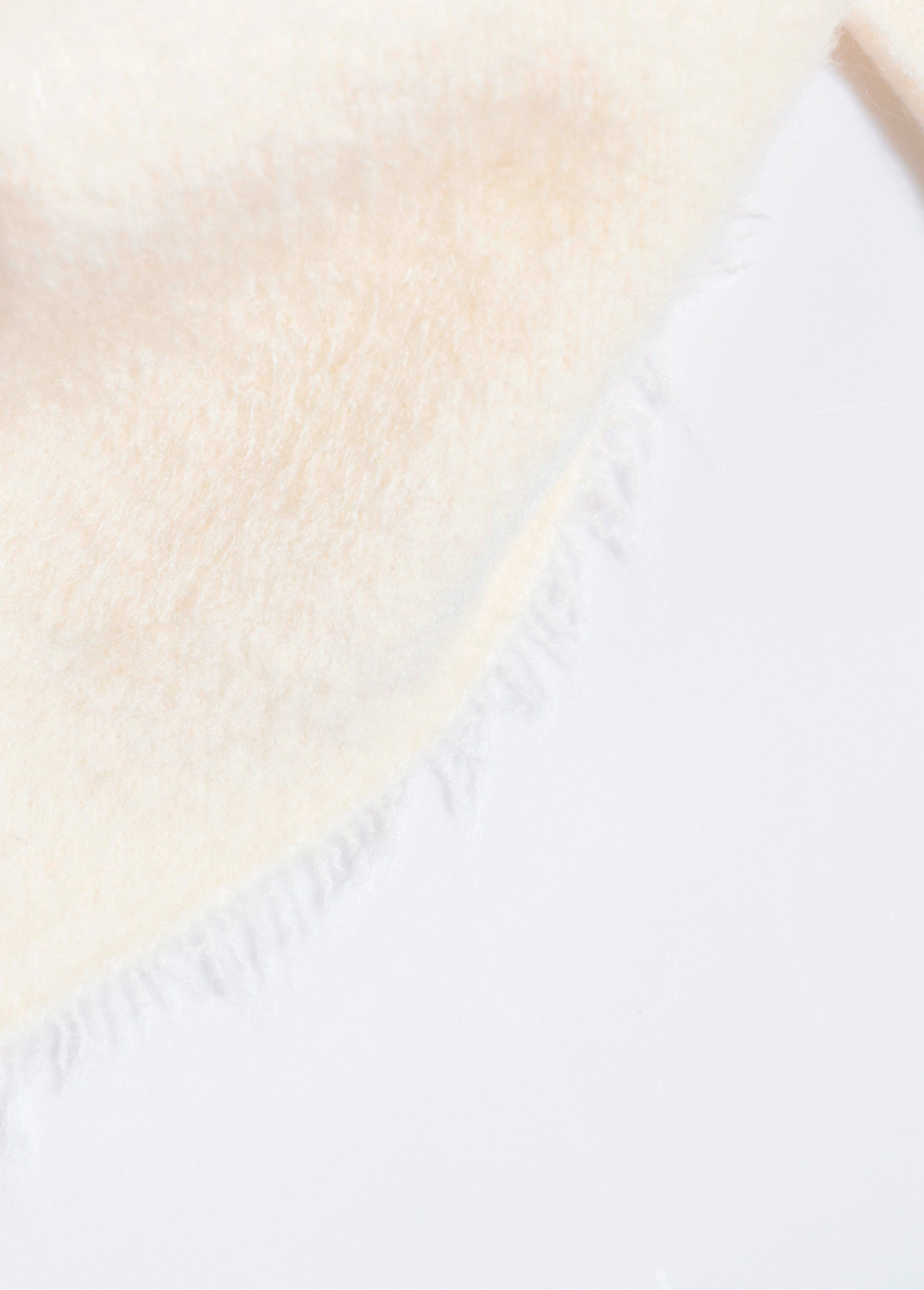 Echarpe triangle maille et fines franges