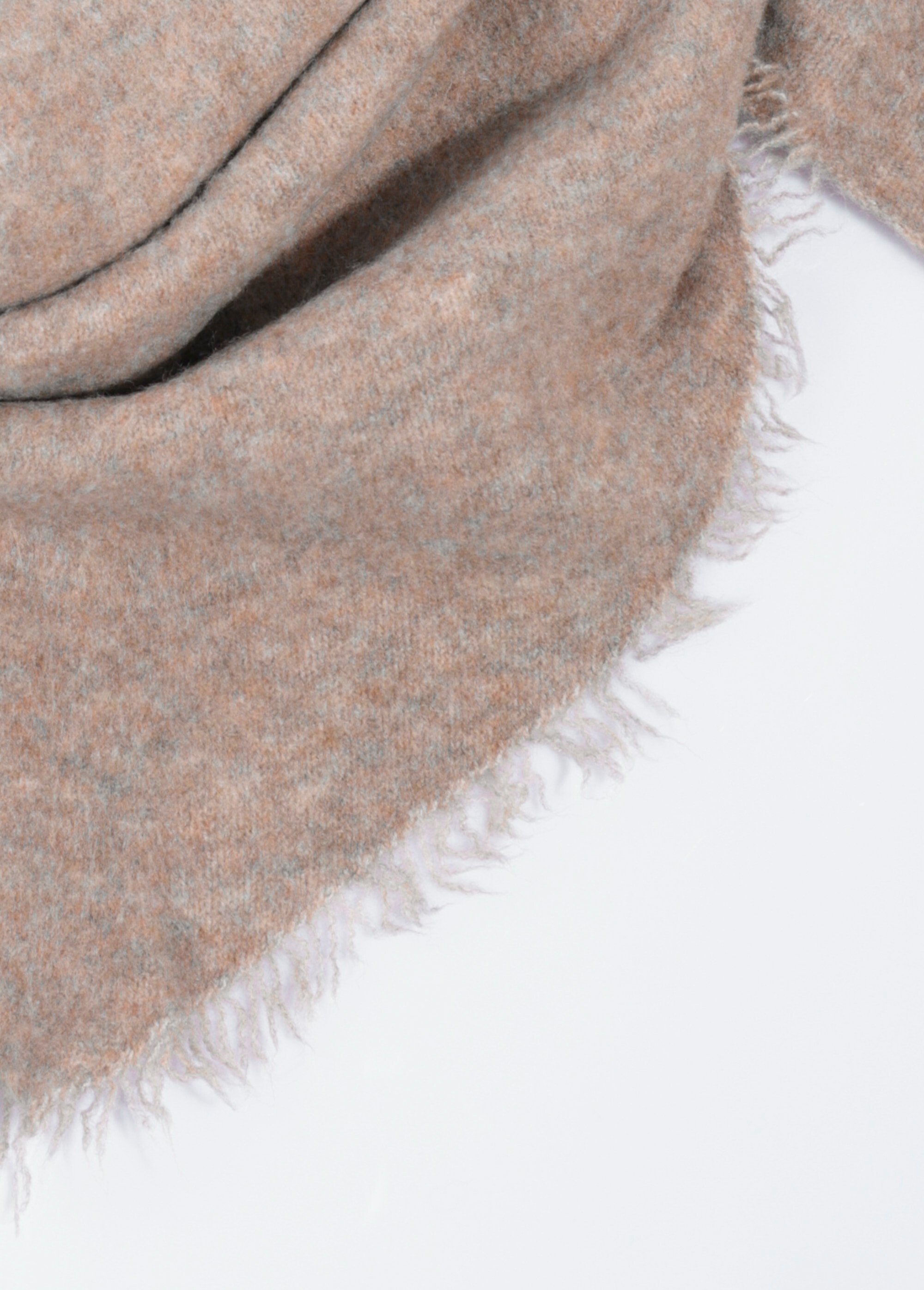 Echarpe triangle maille et fines franges