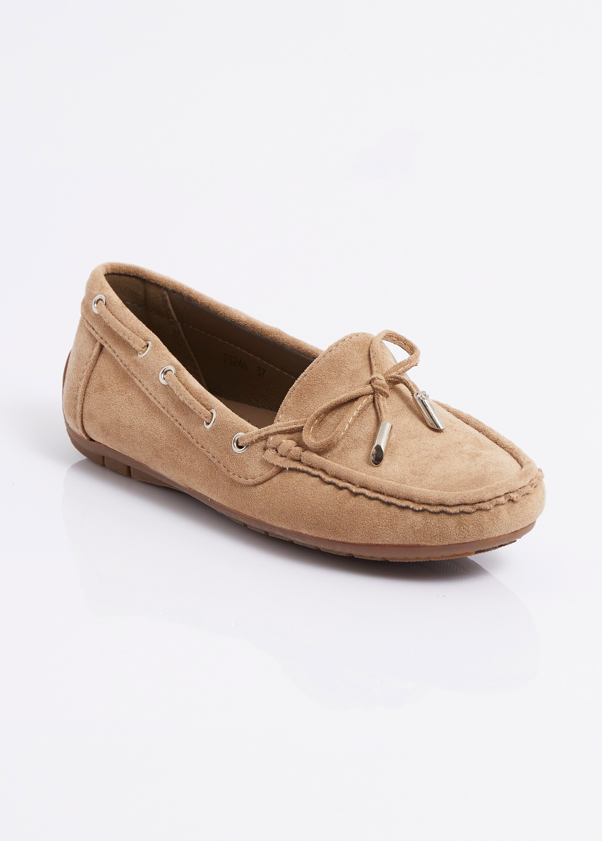 Mocassins en suédine avec œillets métal Femme Beige JANNFT246 FA1