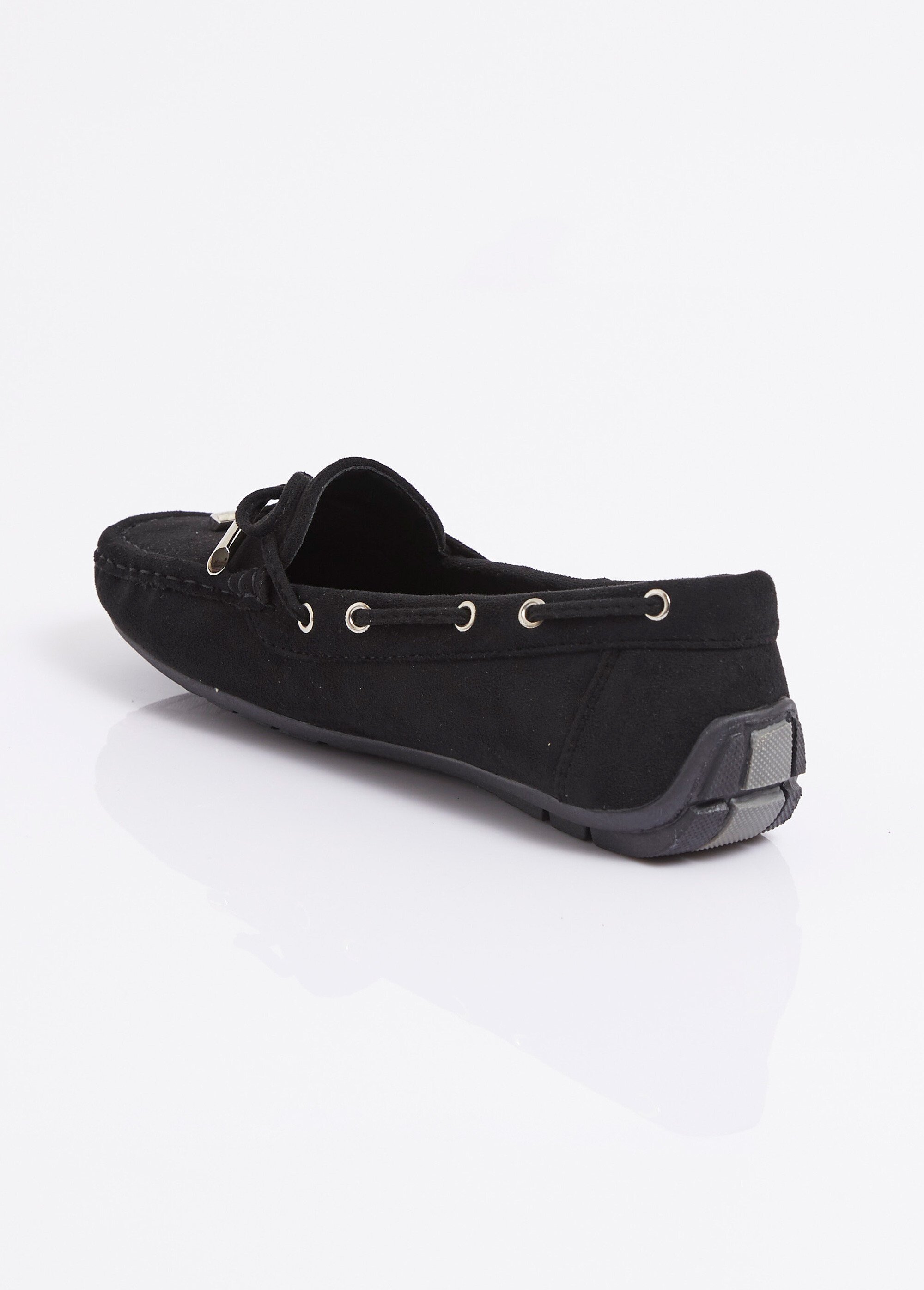 Mocassins en suédine avec œillets métal