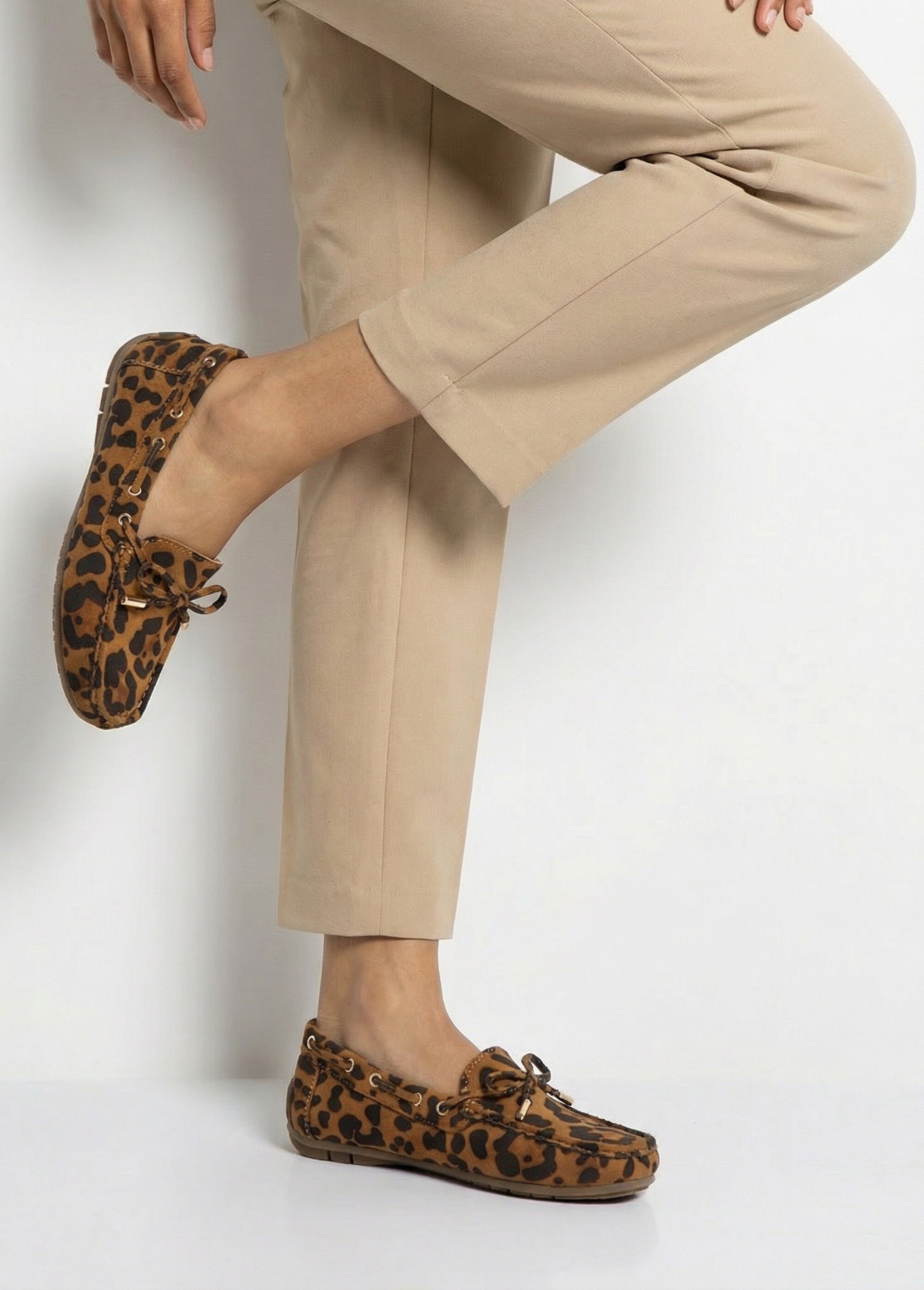 Mocassins en suédine avec œillets métal Femme LEOPARD JANNFT246 SI1