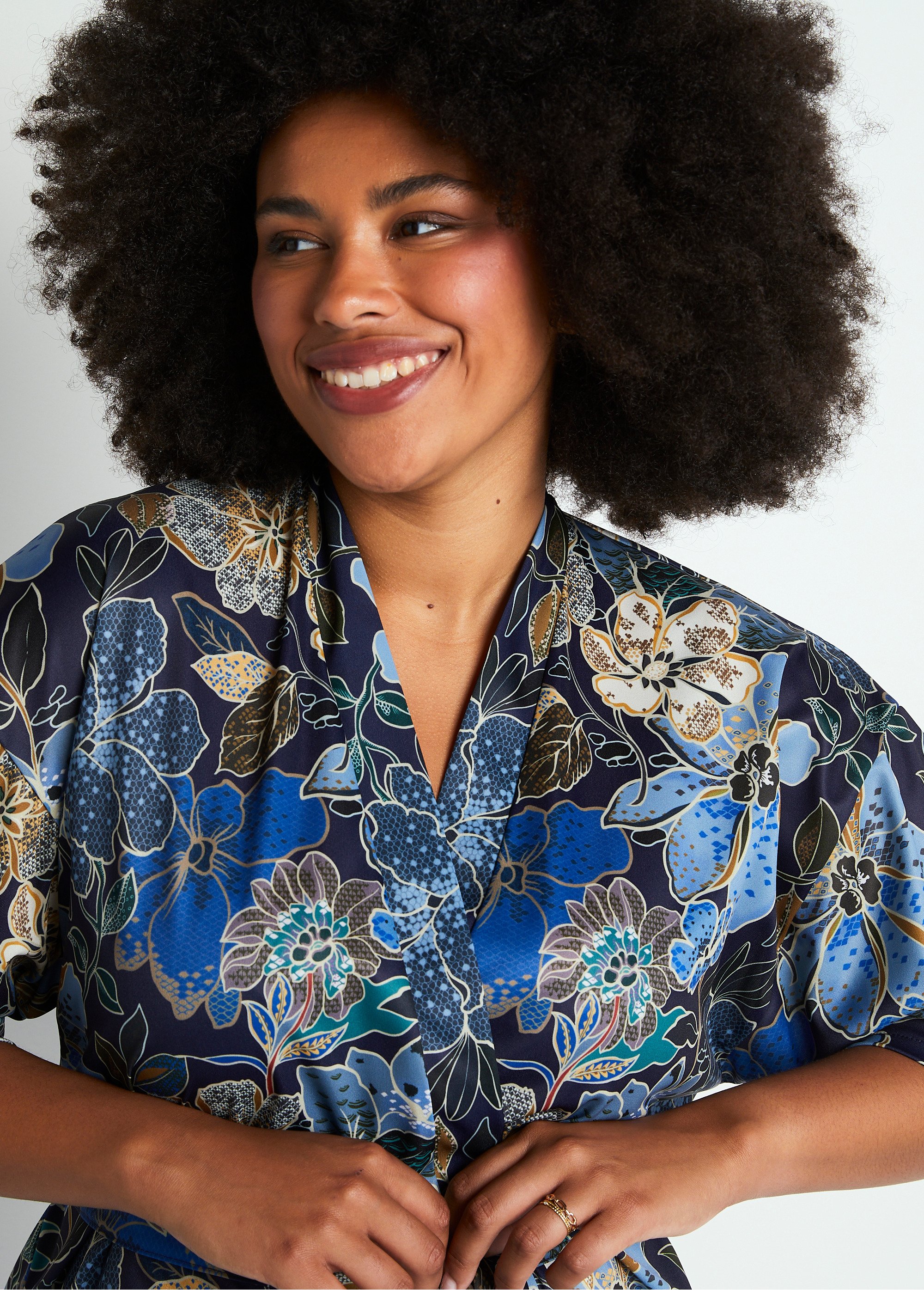 Peignoir kimono satiné mi-long