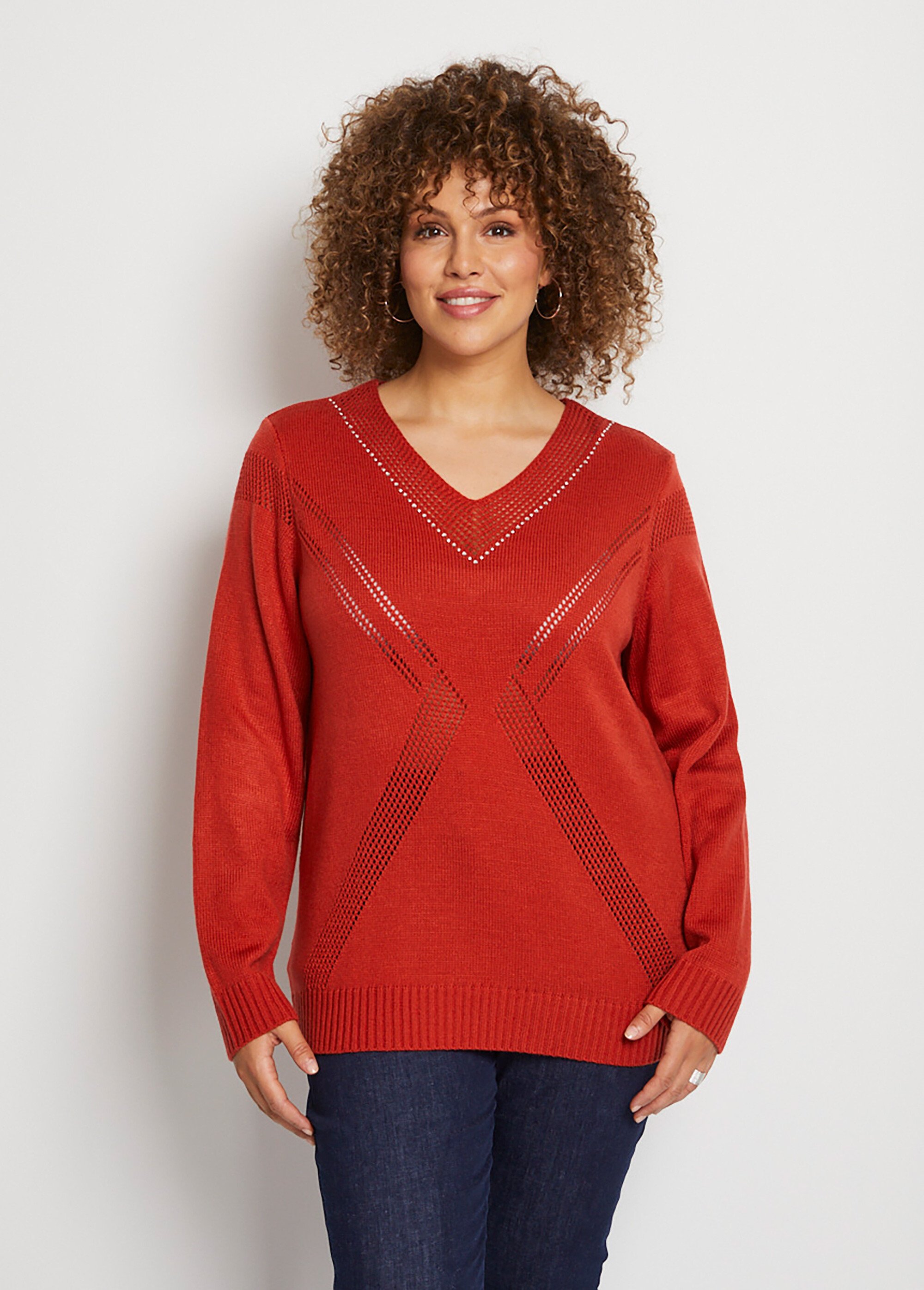 Pull bijou maille filet strass col V