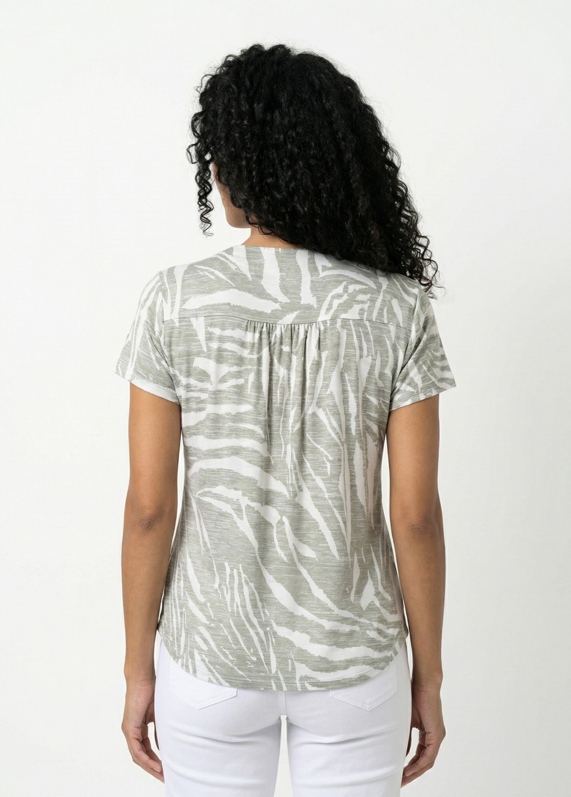 T-shirt col V imprimé manches courtes.