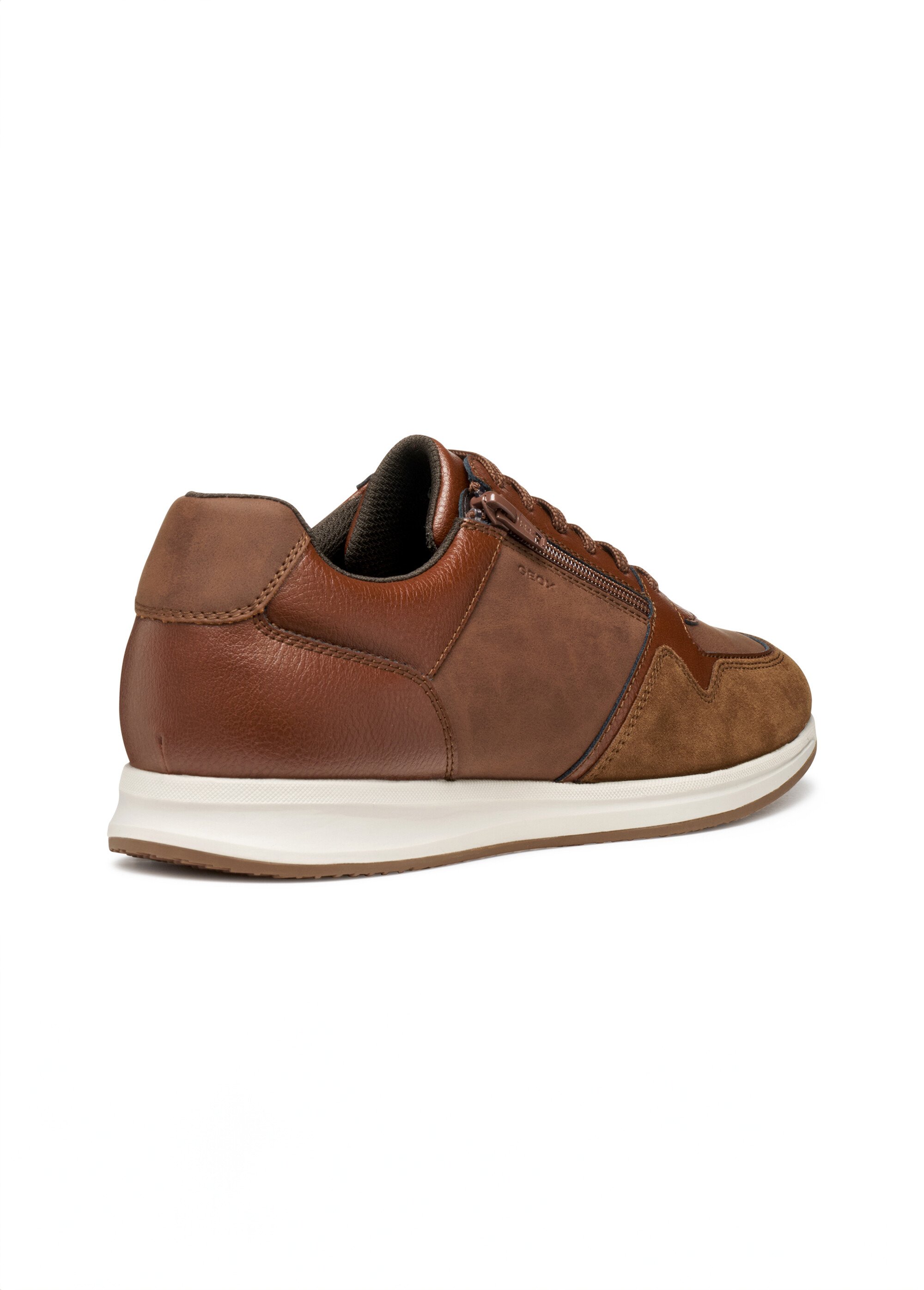 Baskets en cuir à lacets et semelle fine Homme Marron GEO-U56H5A DO2
