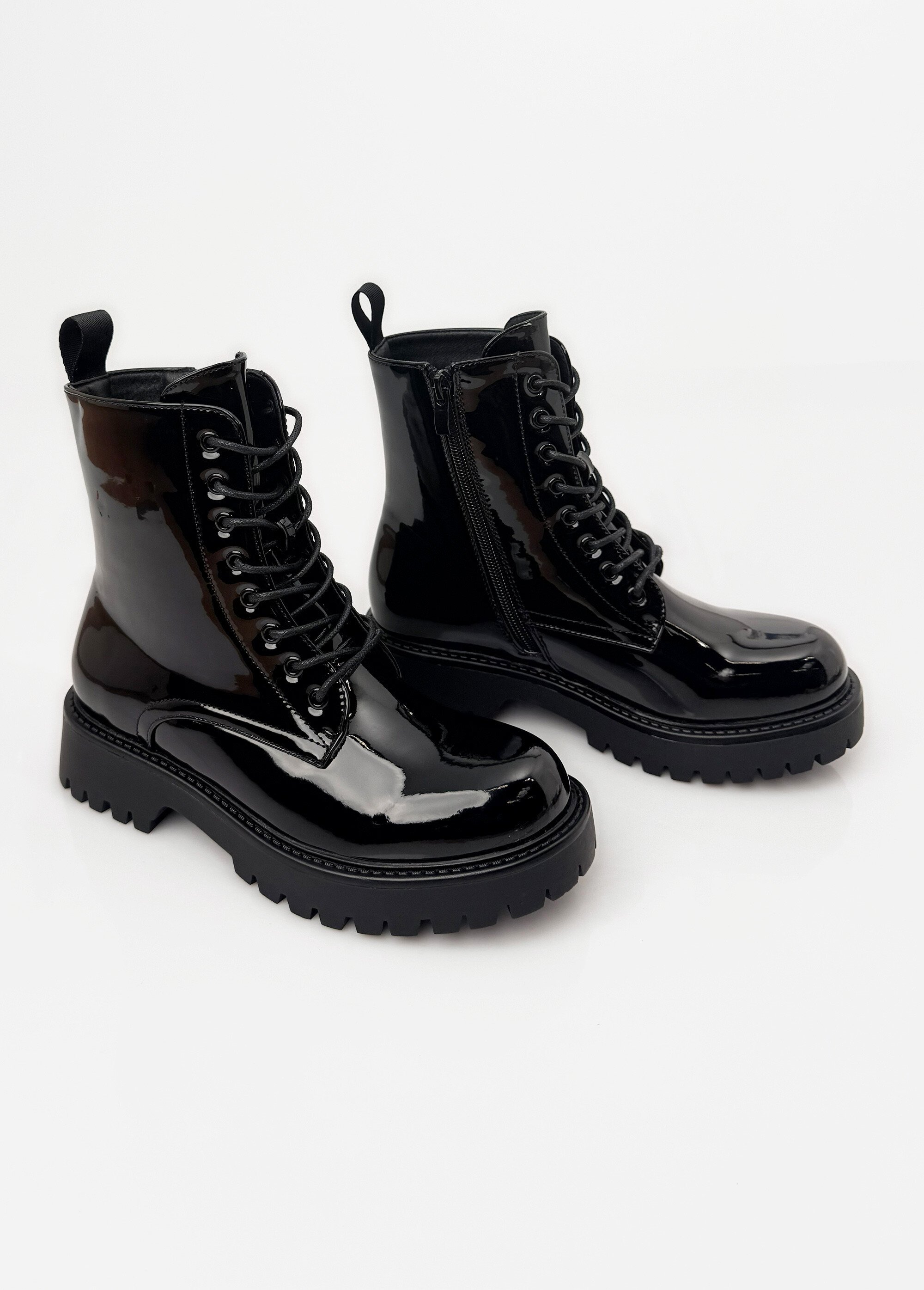 Bottines vernies style Combat boots Femme Noir LBS-DMLM7066 DE1