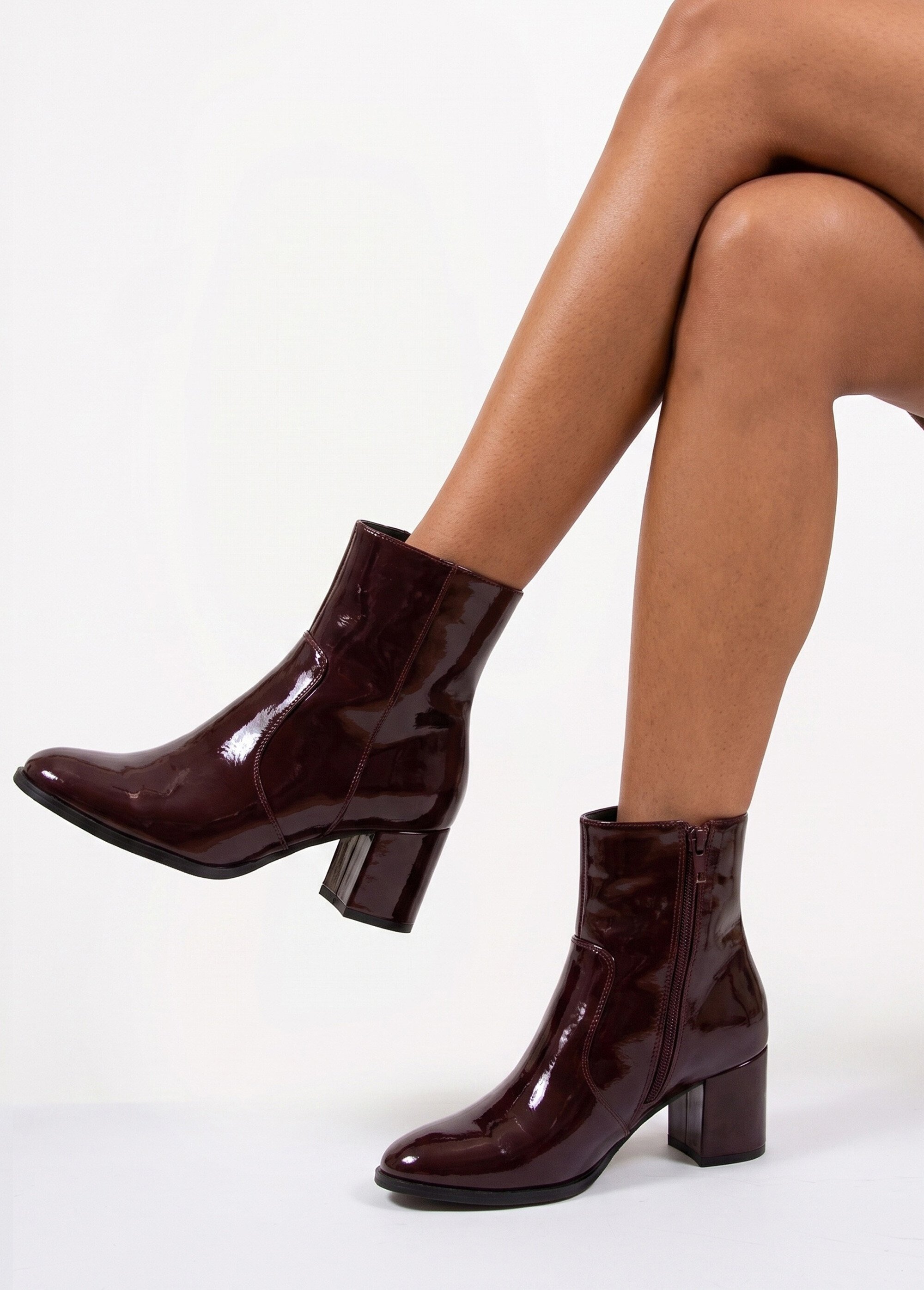 Chelsea boots vernies à talon, bout carré Femme Noir LBS-DMLM9675 SI1