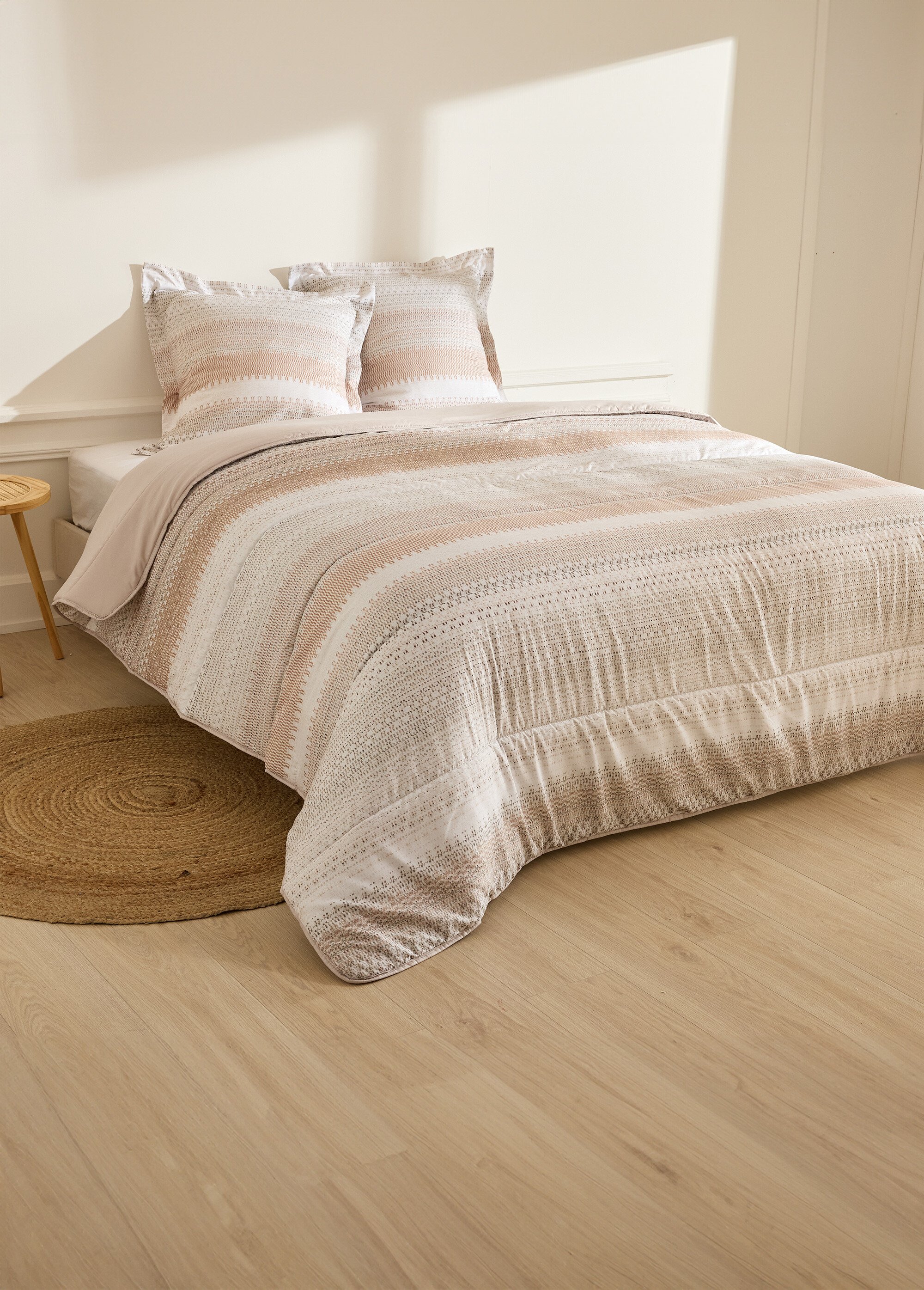 Couette microfibre double face 400 g/m²