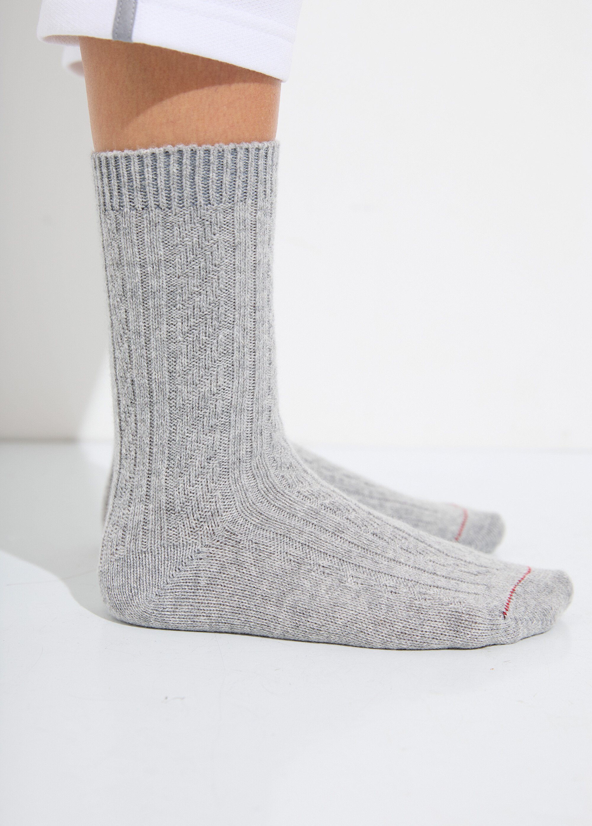 Chaussettes avec laine et cachemire Femme Gris BOSKOOP DE1