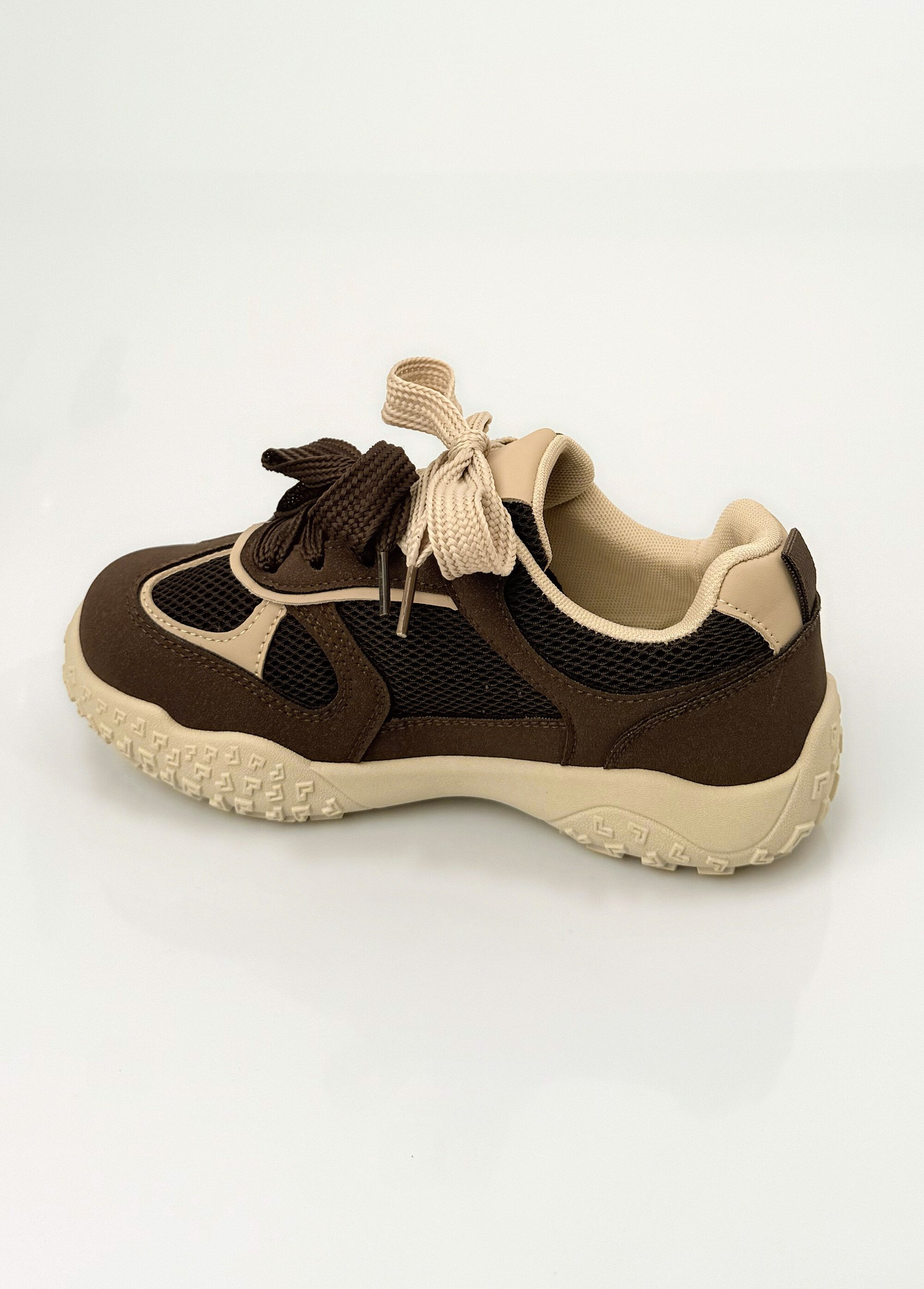 Sneakers multimatières + 2 paires lacets
