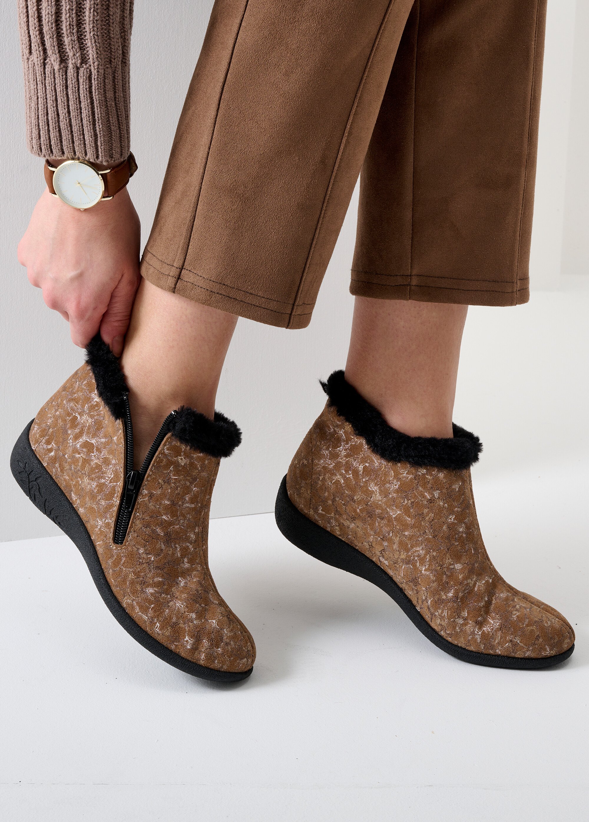Boots largeur confort zippées cuir imprimé Femme Beige OVENNA SF1