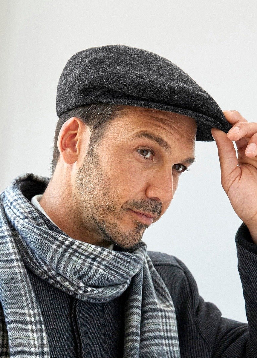 La casquette laine doublée et matelassée