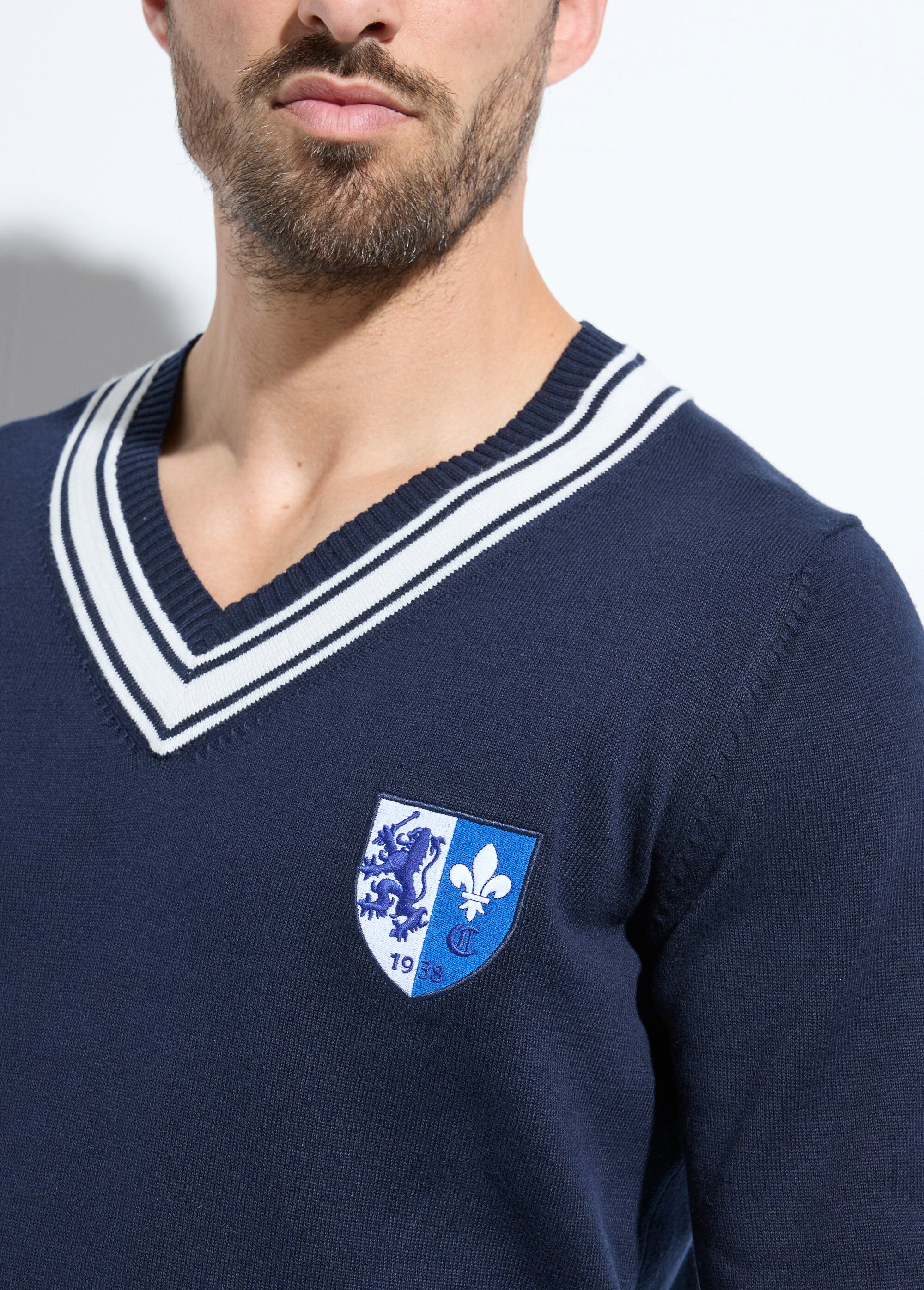 Pull col V en maille style College Homme Bleu DC-E2BFSW02 DE1