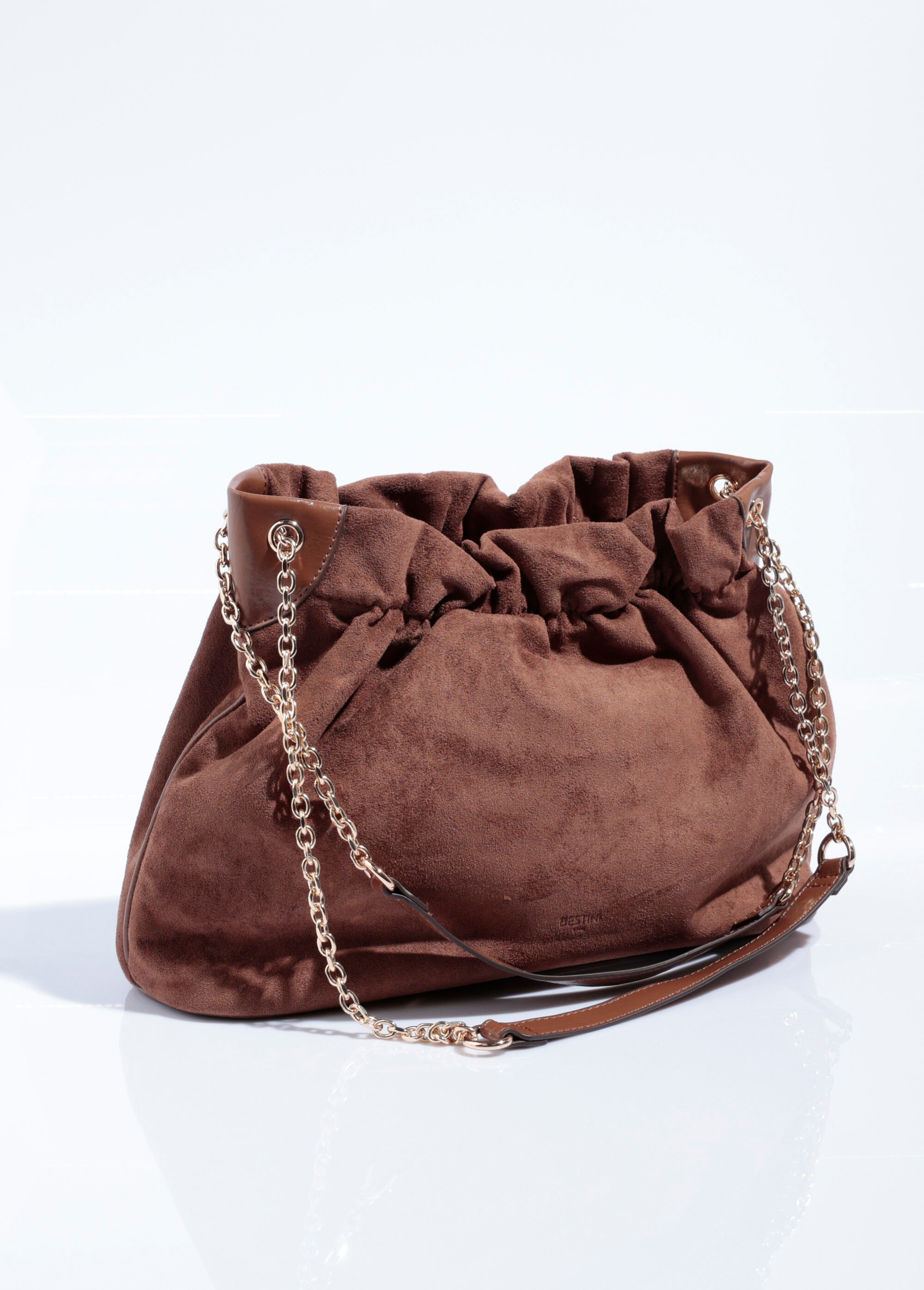 Sac plissé chic suédine et bride métal