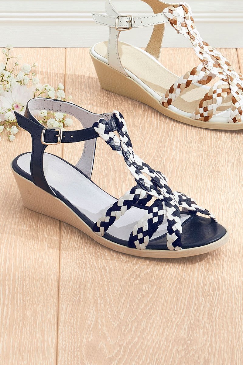 Sandale en cuir tressé