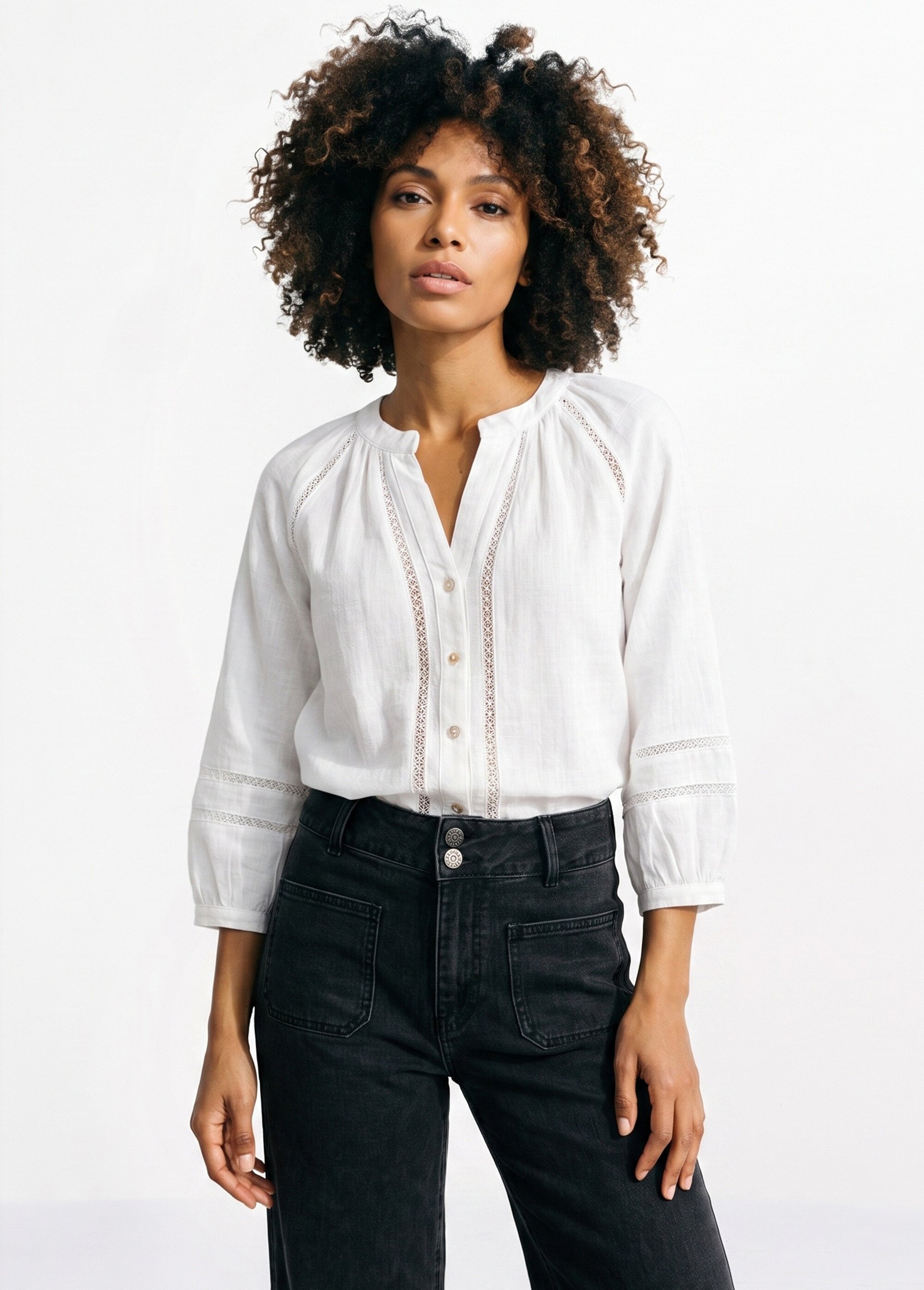 Tunique col V boutonnée, détails macramé Femme Blanc IA-Q3256 FA1