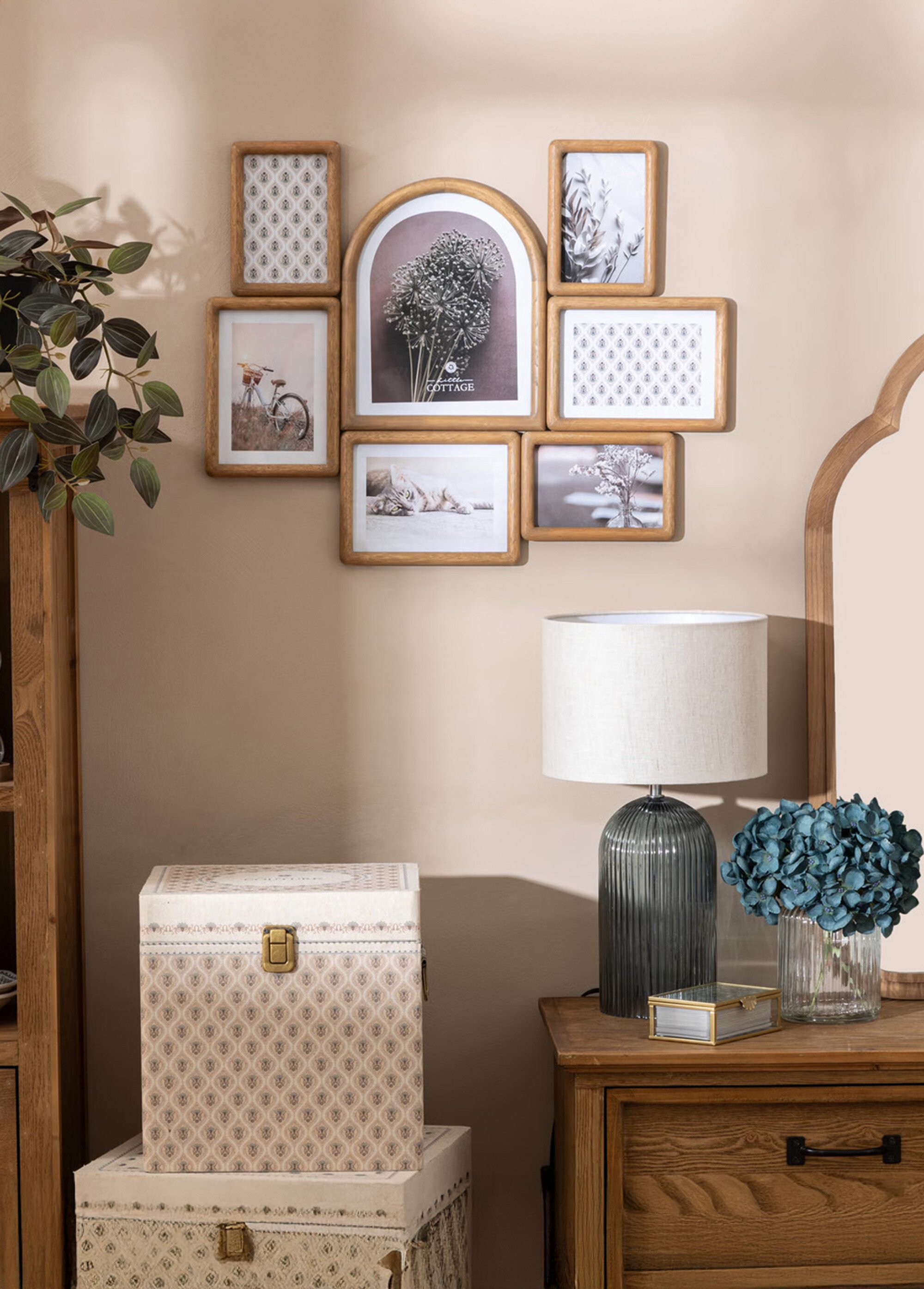 Pêle mêle en bois avec 7 cadres photos Marron JJA-203544 SI2