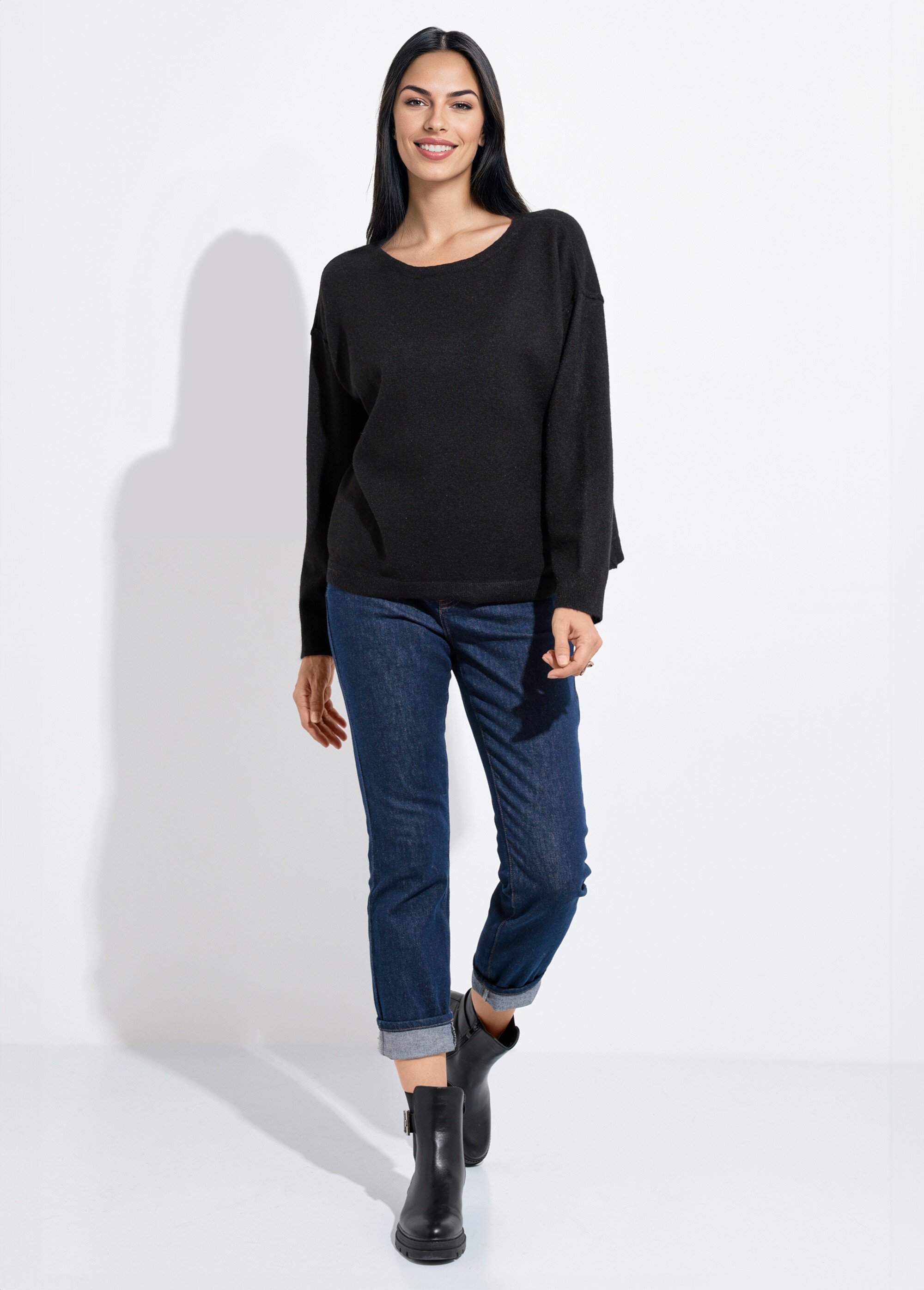 Pull col rond dégagé chaud avec laine Femme Noir IA-AR819 SF1