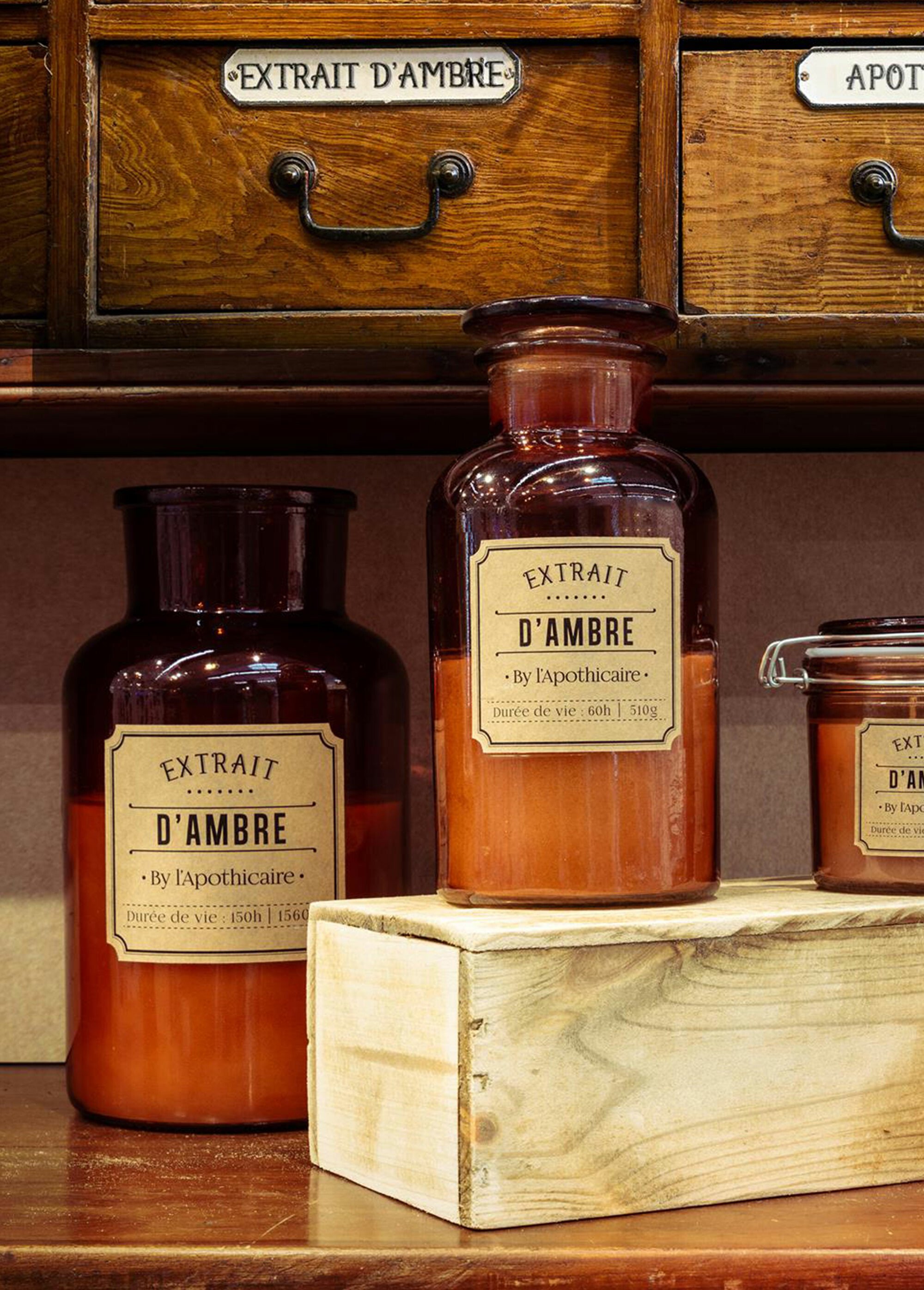 Bougie verre teinté rétro parfumée, 21cm Marron CMP-BO5168 SI1