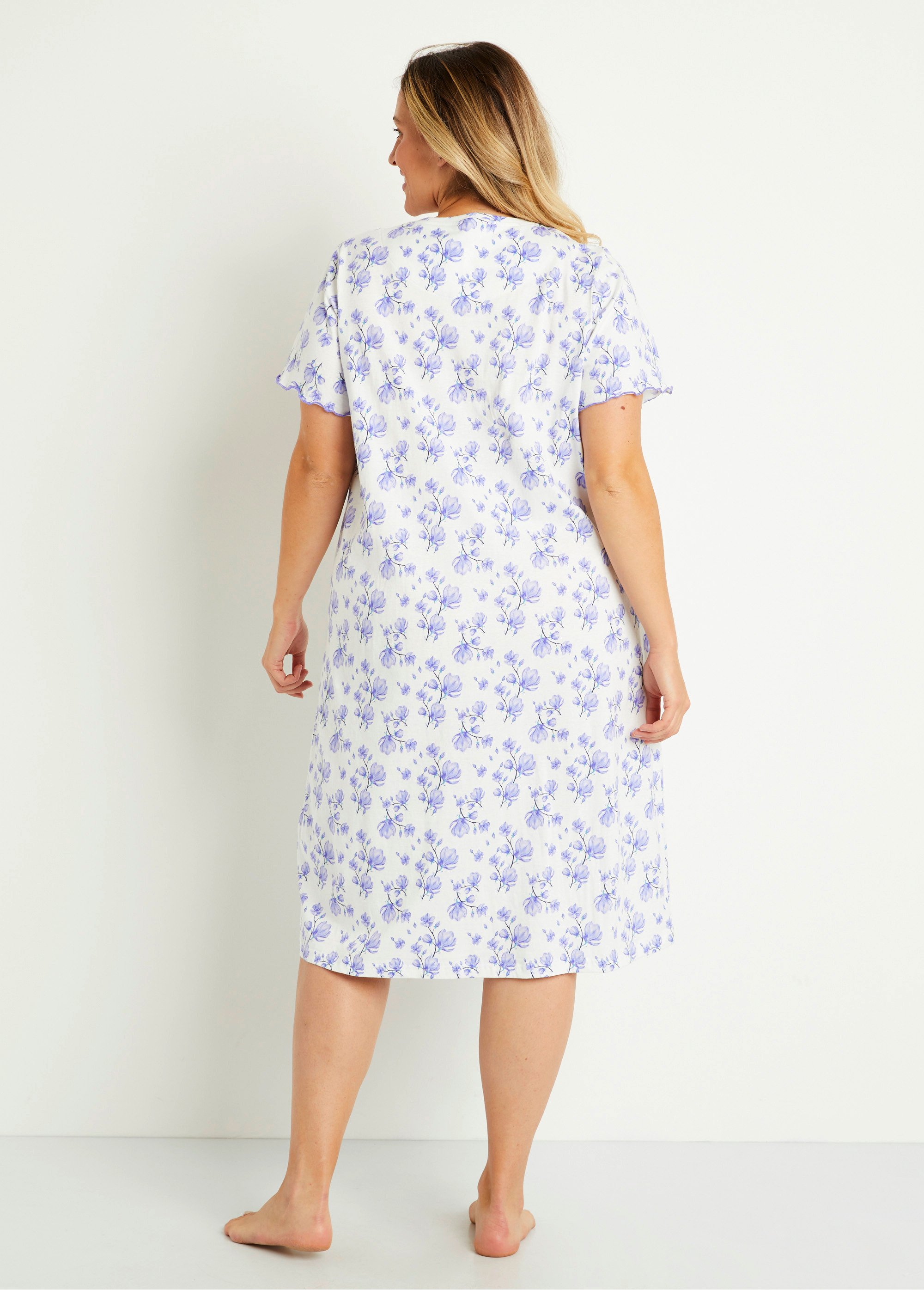 Chemise de nuit manches courtes fleurie