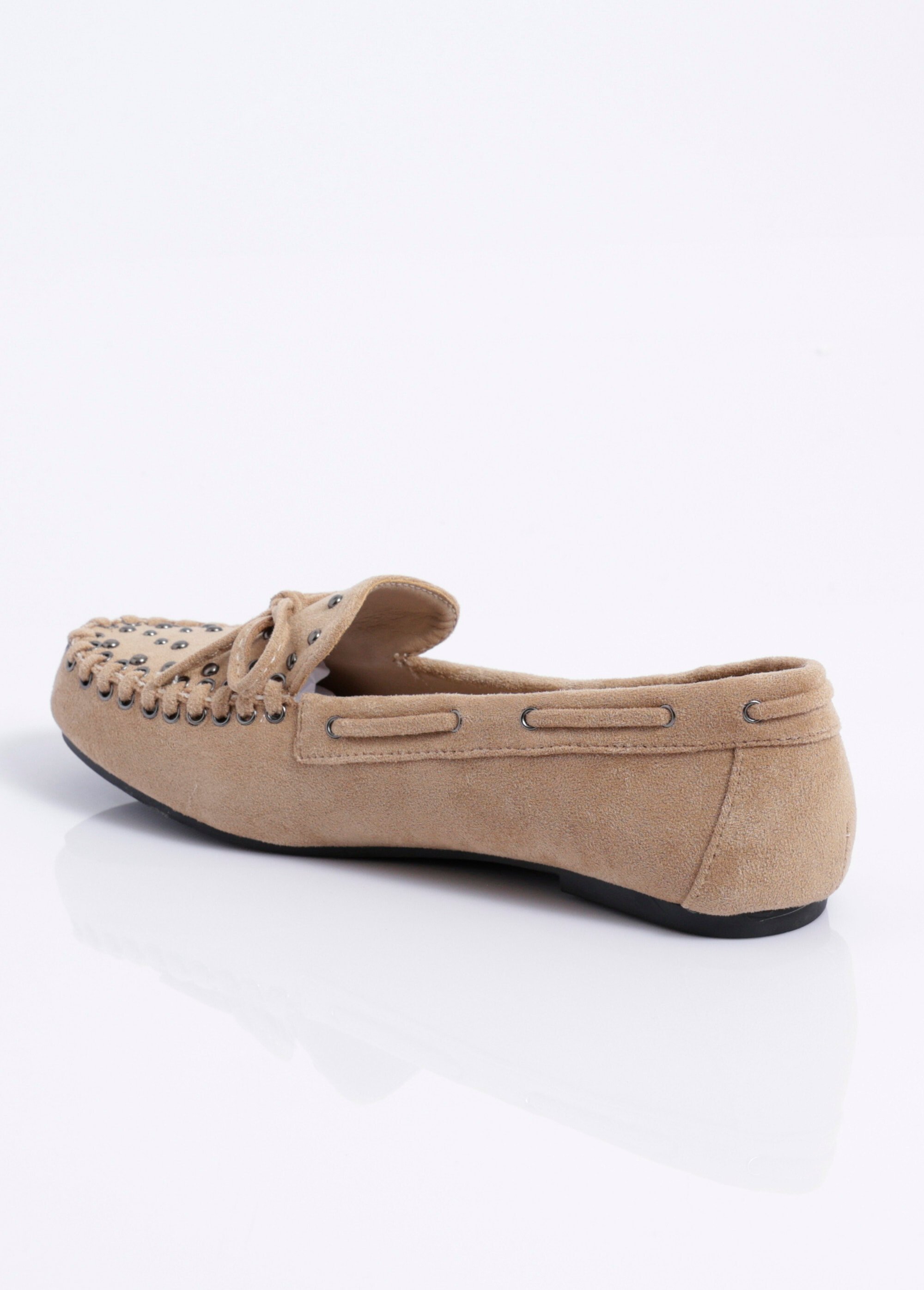 Mocassins avec liens et clous métal