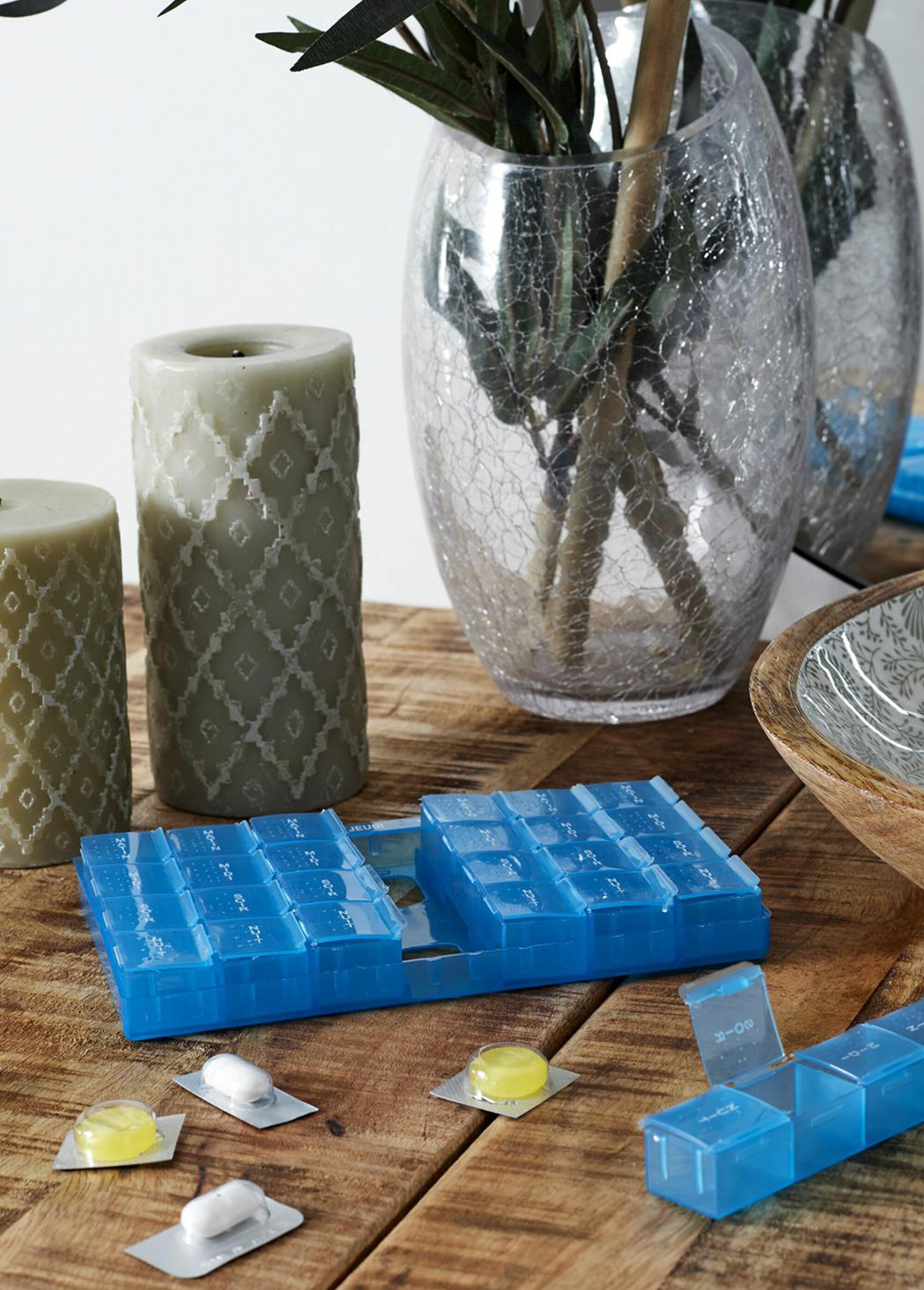 Pilulier 7 jours détachables BLEU CMP-SB10883/48 SI1