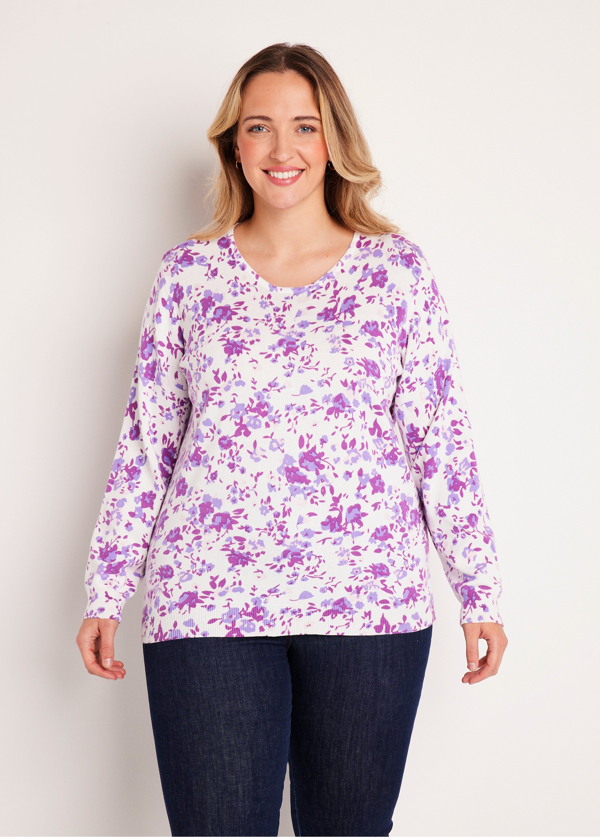 Pull fleuri fin