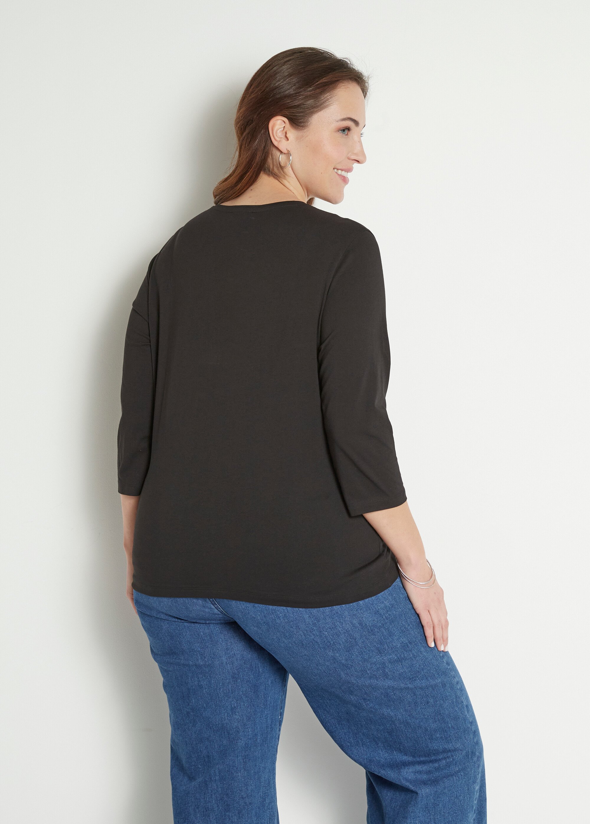 T-shirt court brodé manches 3/4