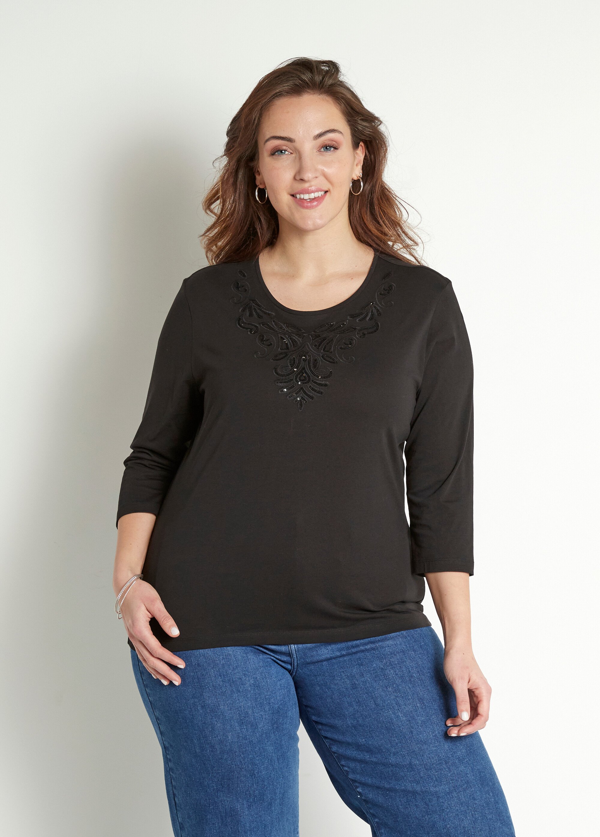 T-shirt court brodé manches 3/4