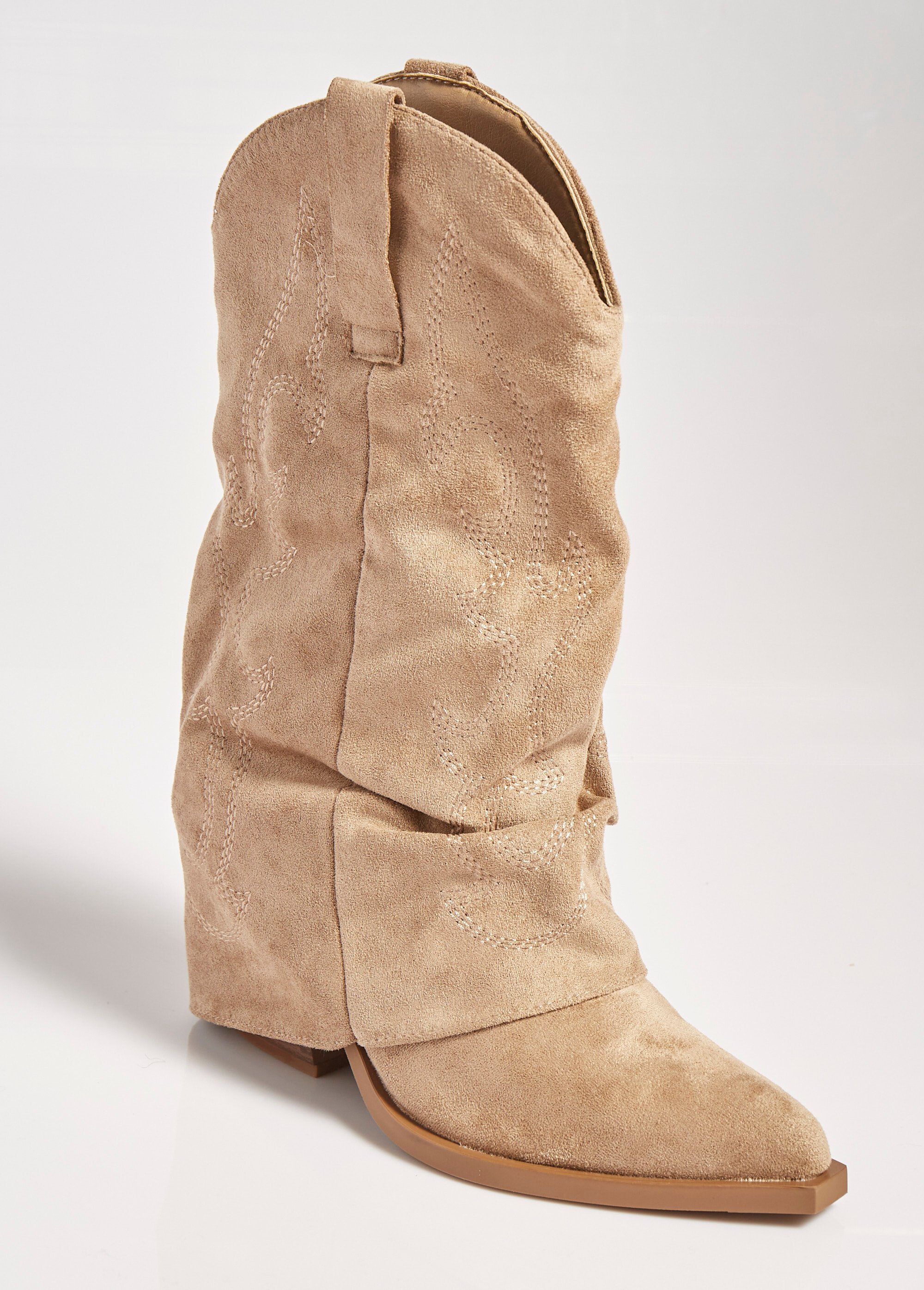 Bottes froissées brodées style cow girl Femme Beige MAR2501A FA1