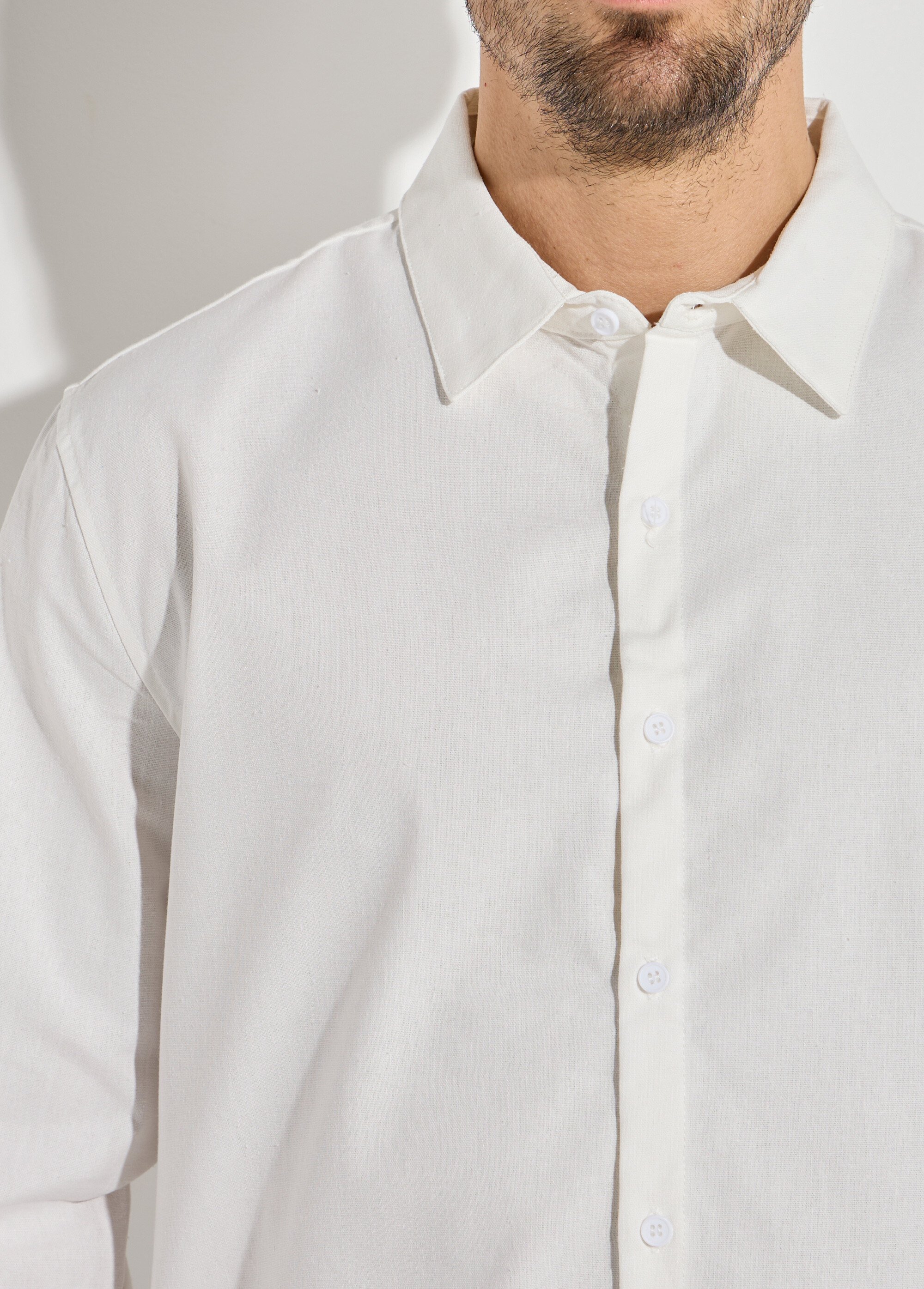 Chemise col à pointes, en coton / lin