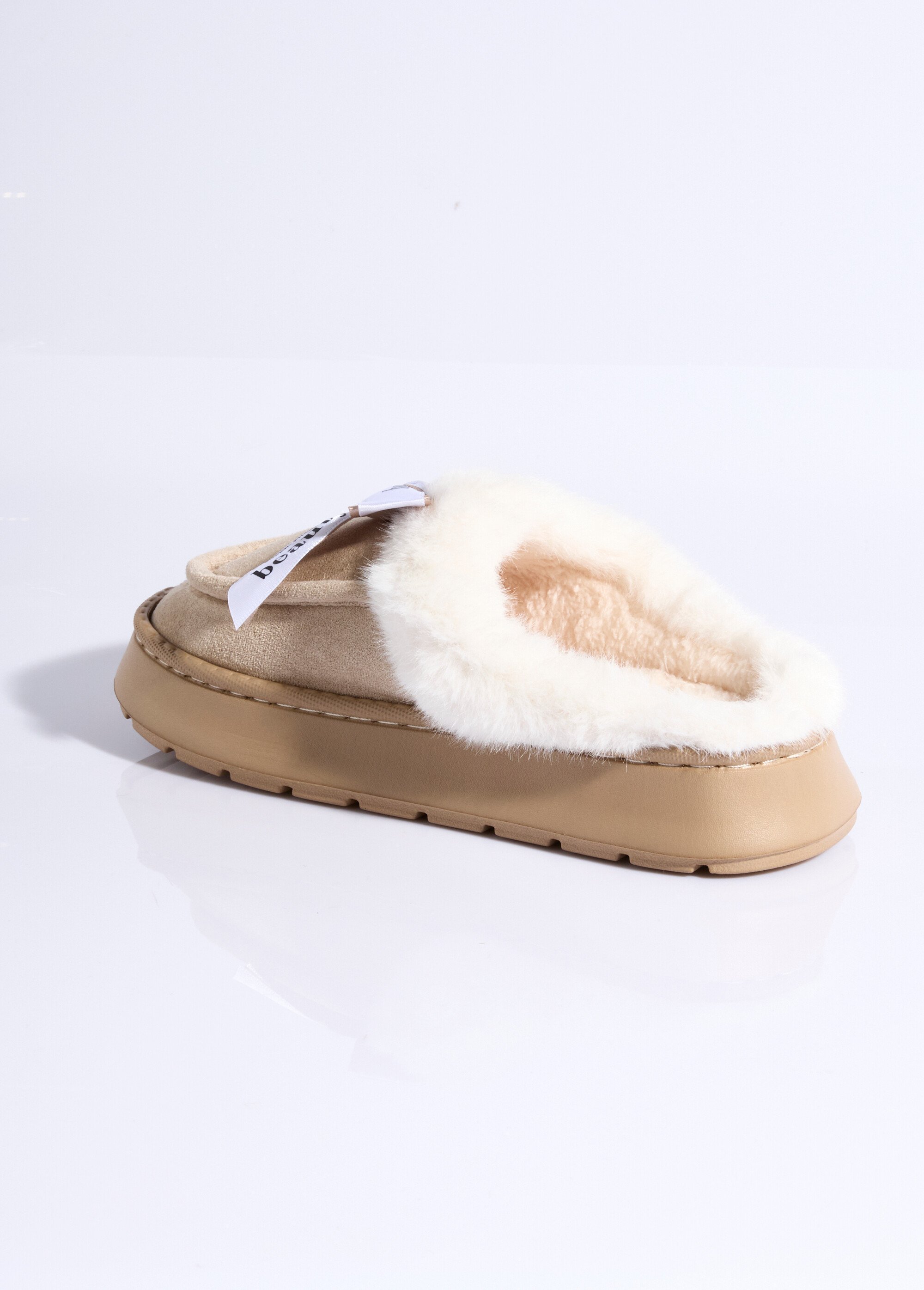 Mules fourrées compensées type mocassins