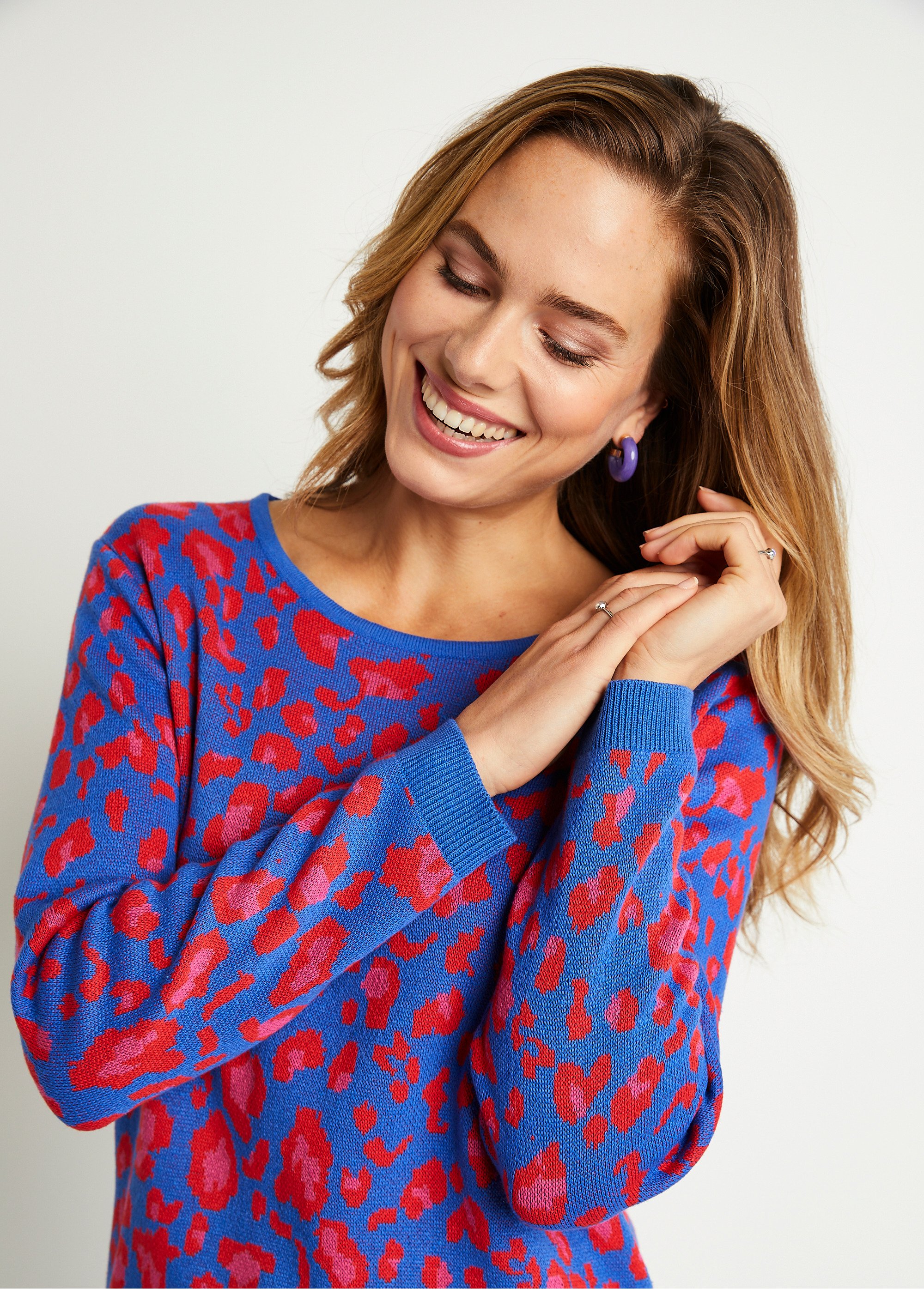 Pull motif léopard col rond