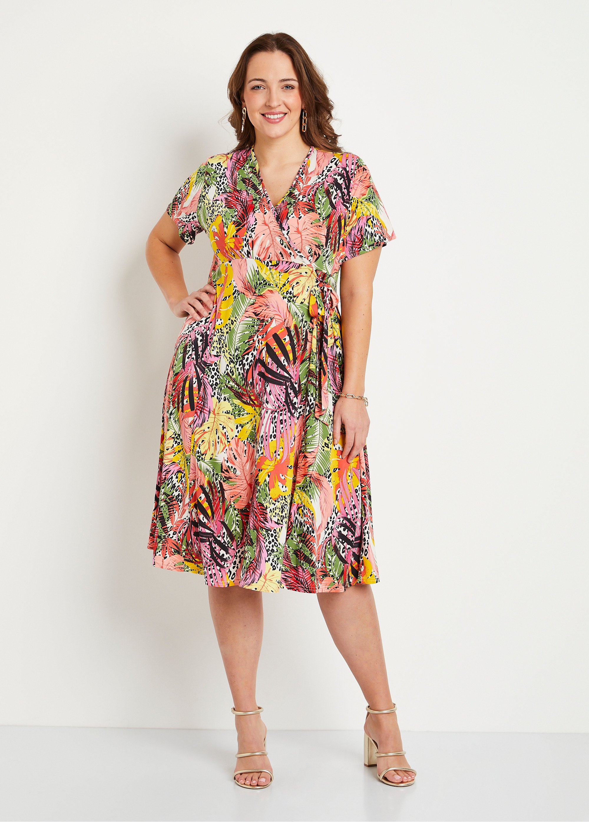 Robe cache-coeur courte floral et peau de bête