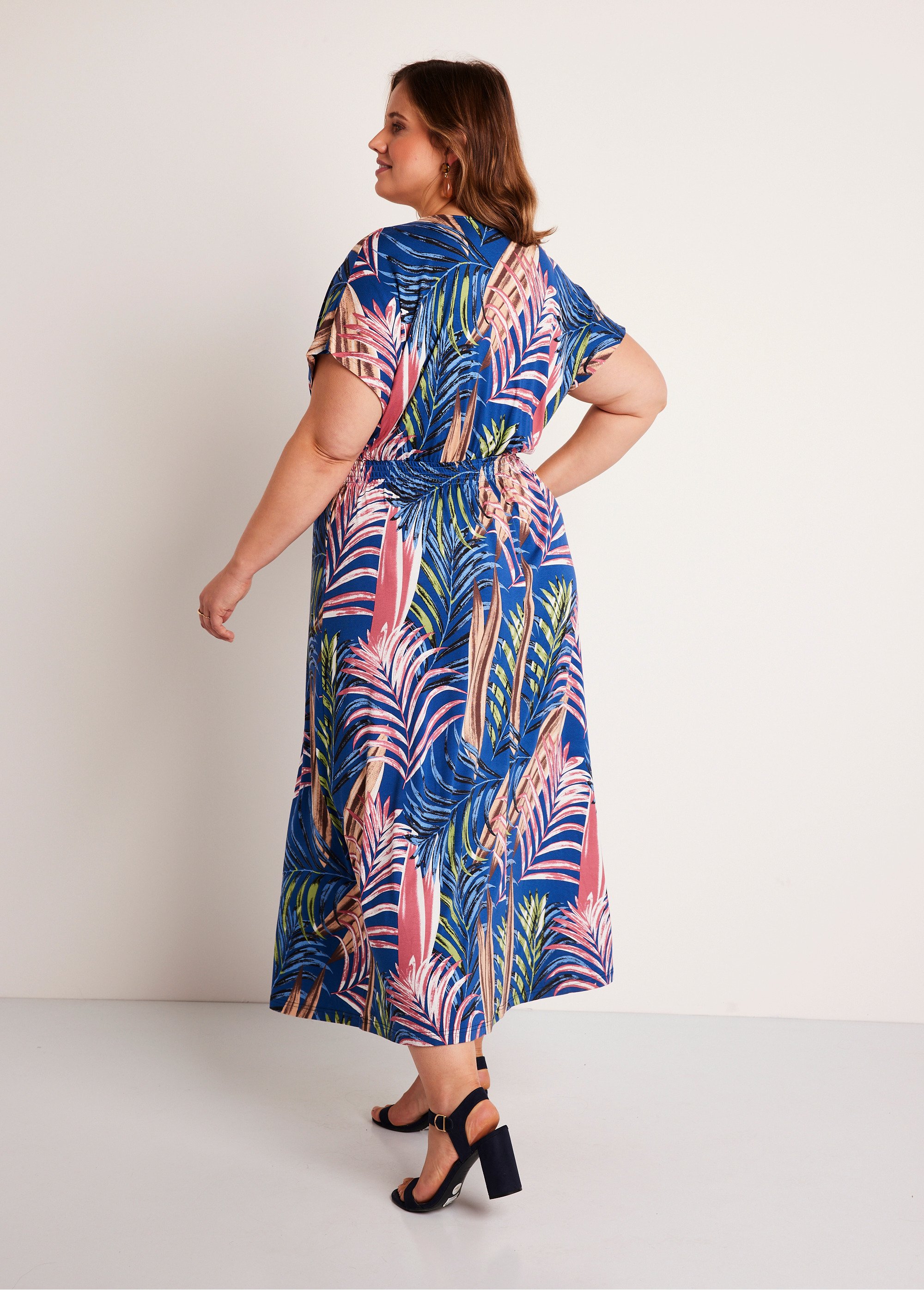 Robe longue évasée imprimé tropical