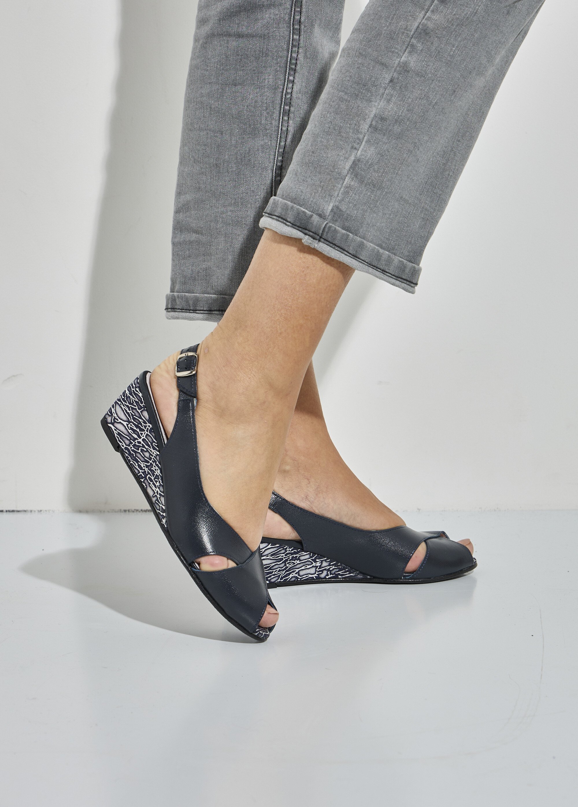 Sandales bout ouvert largeur confort cuir Femme Bleu OFFIN SI1