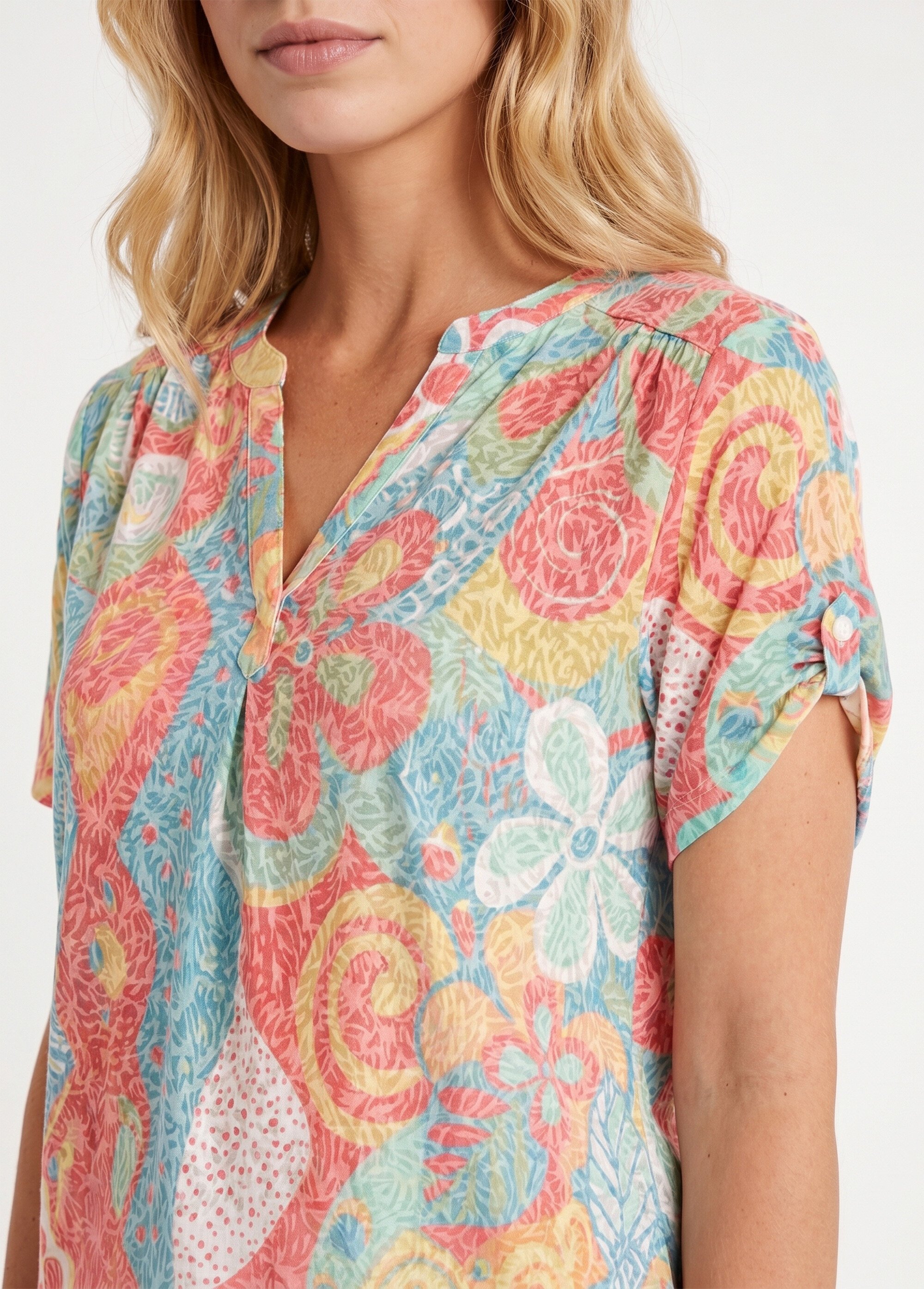 T-shirt long ample fleuri manches courtes