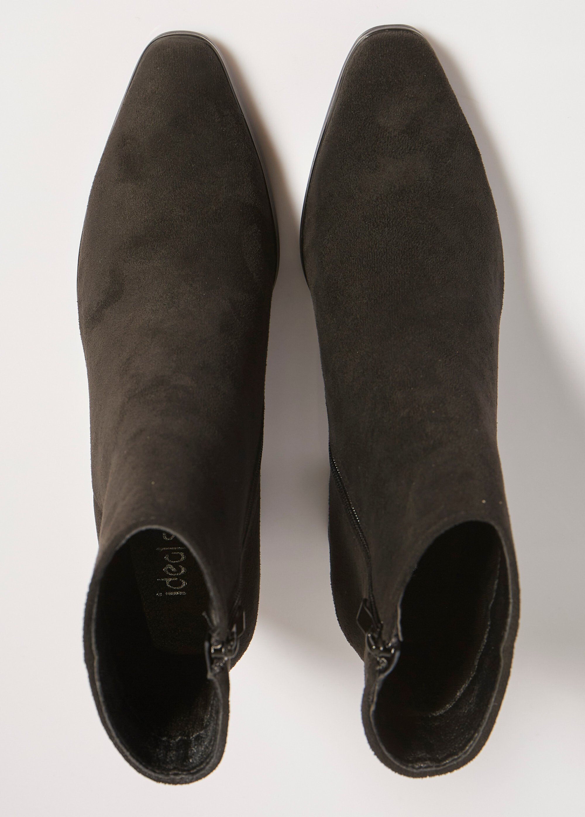 Boots pointues chic à talon, en suédine Femme Noir MAR6371A OV1