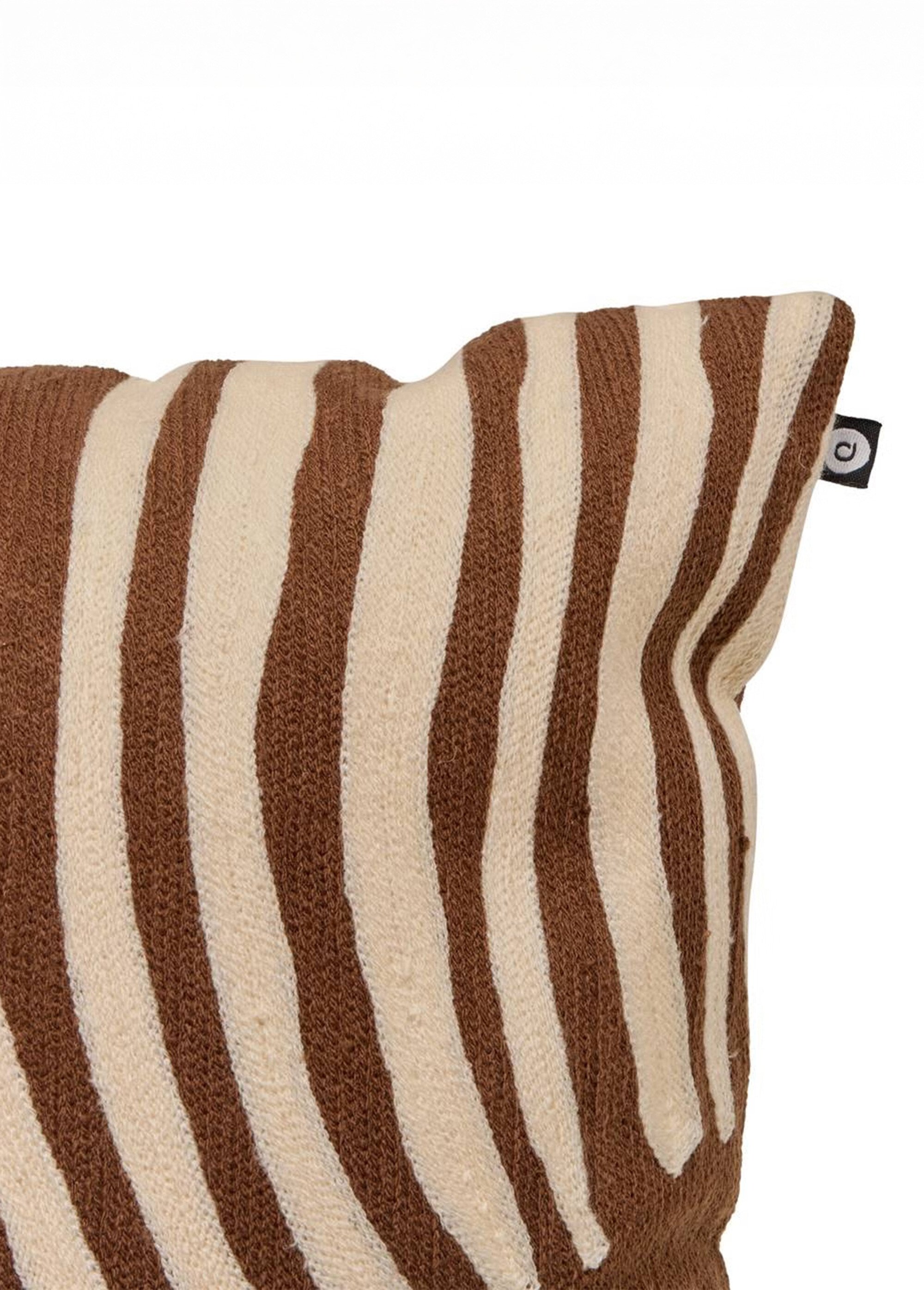 Coussin déhoussable, motif brodé Hary