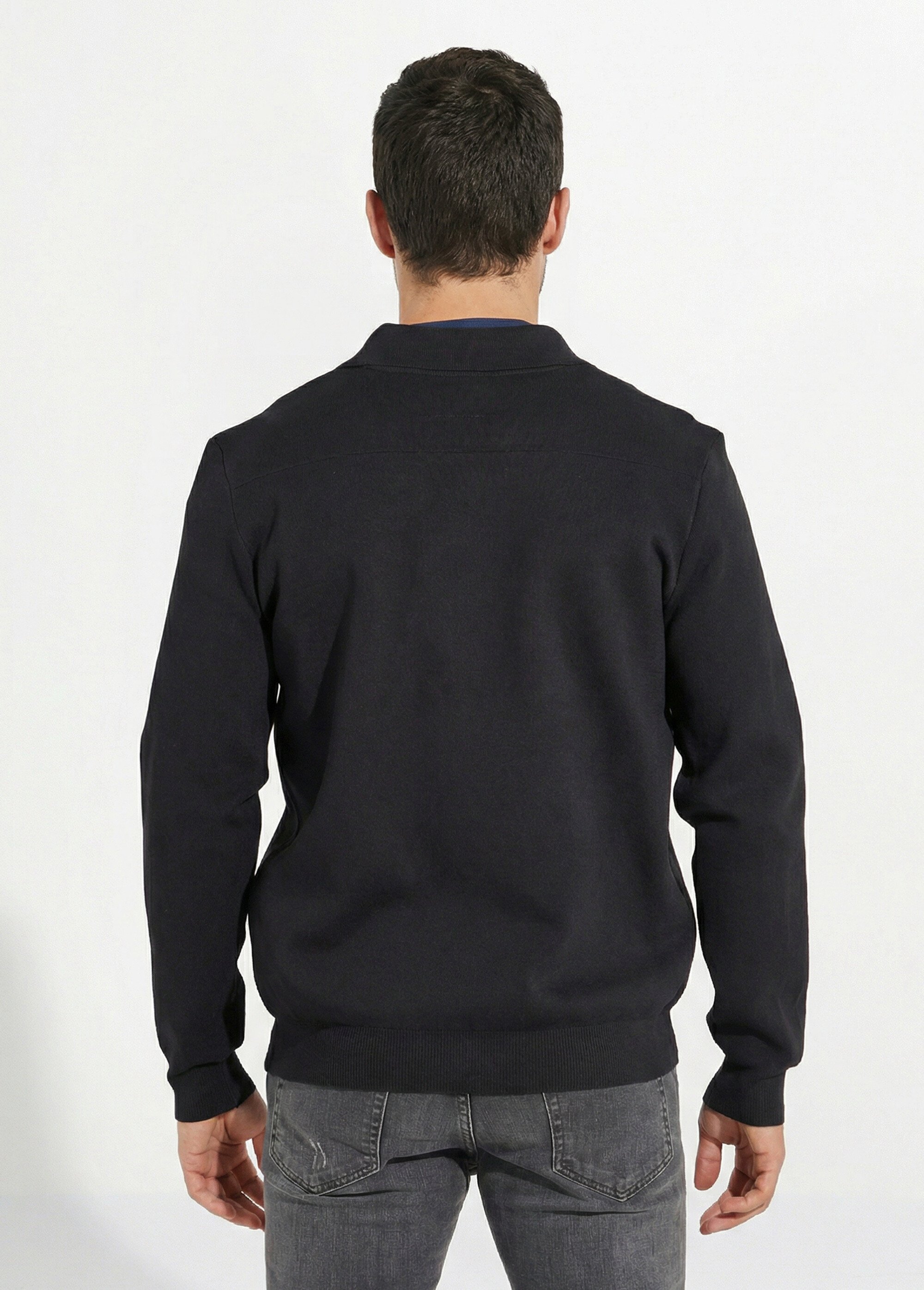 Gilet pressionné en maille jacquard