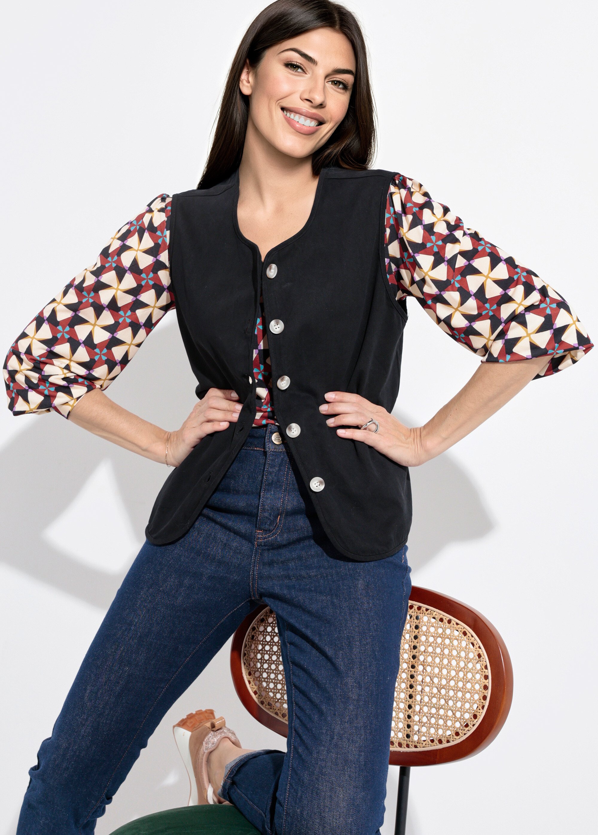 Gilet sans manches col rond en twill Femme Noir IA-R5779 MV1