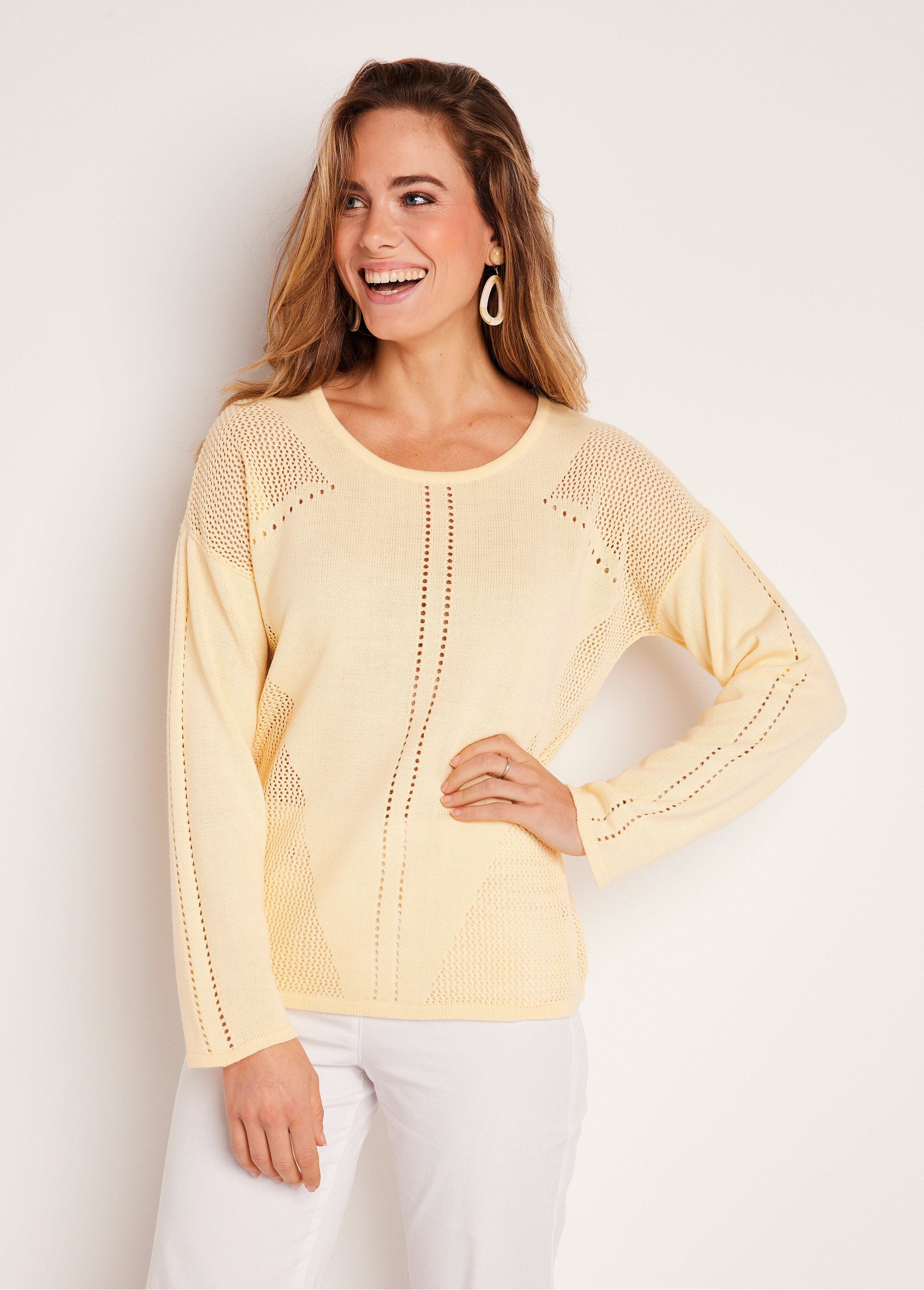 Pull fin ajouré manches longues