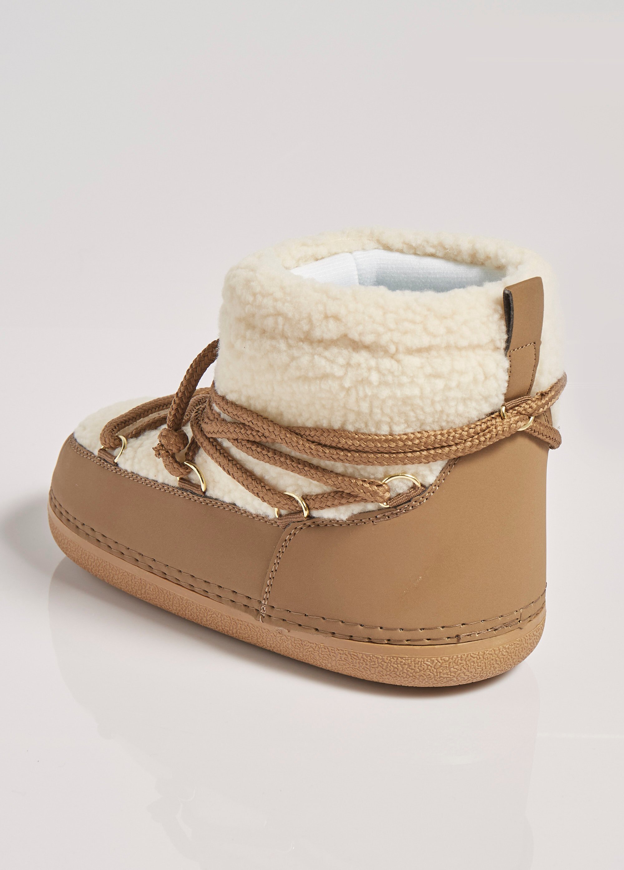 Boots en peau lainée style après ski